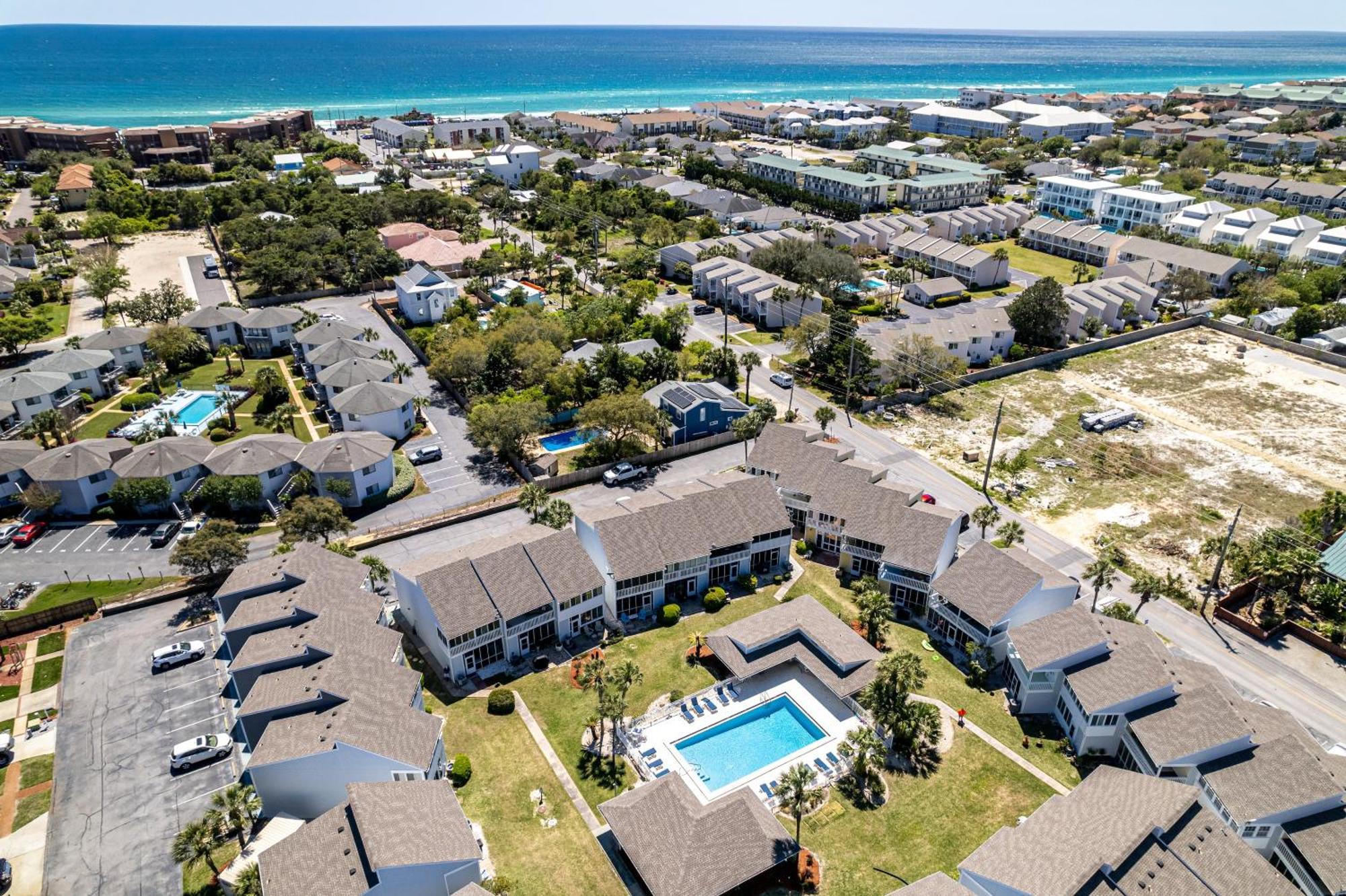 Apartment Oceania 705- By Isle