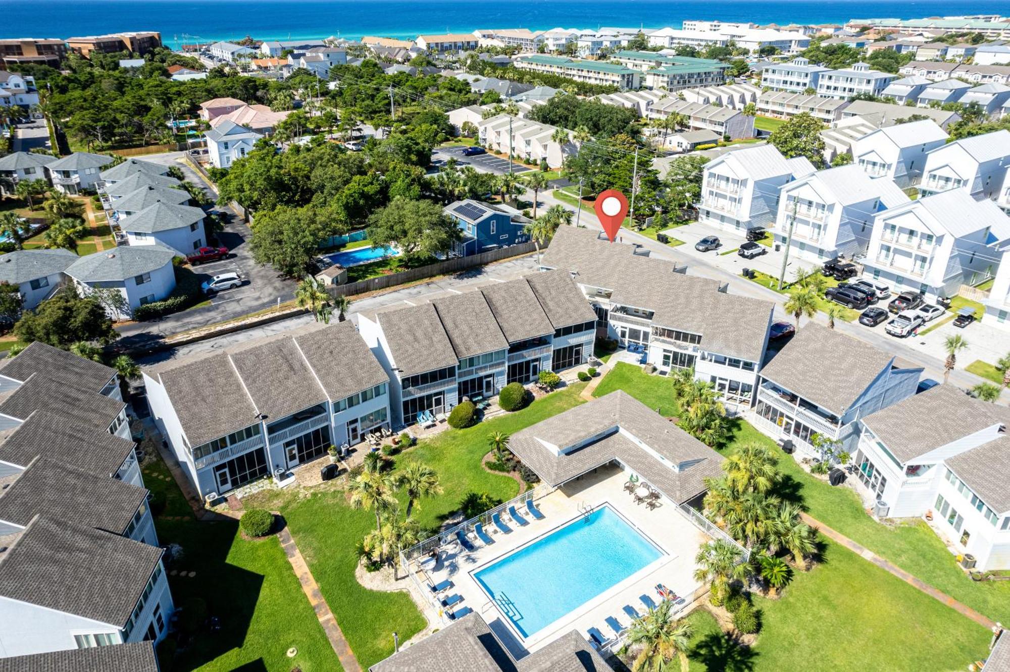 Silver 1702e- By Isle Apartment