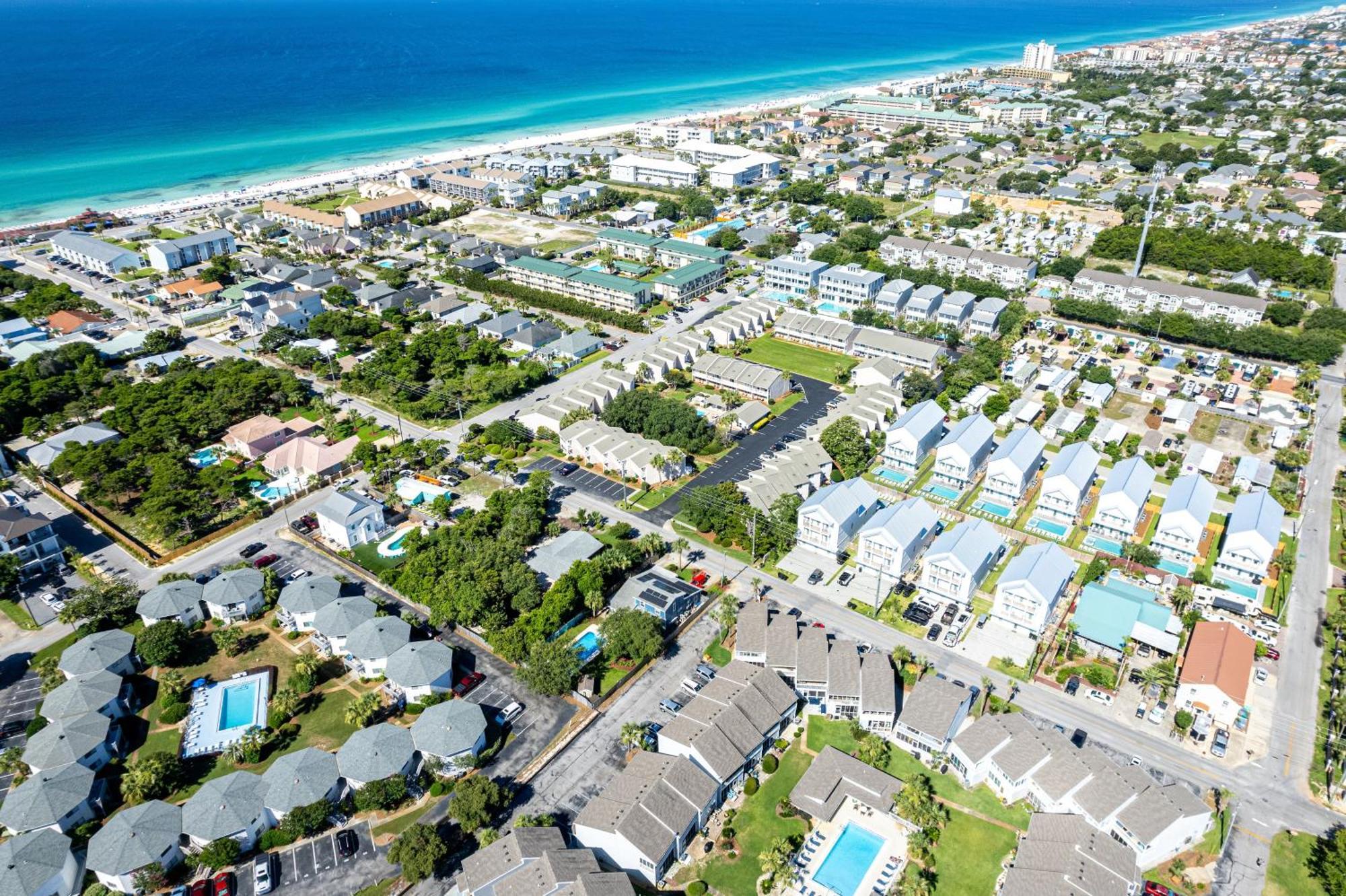 On The Gulf 304-by Isle Apartment Destin