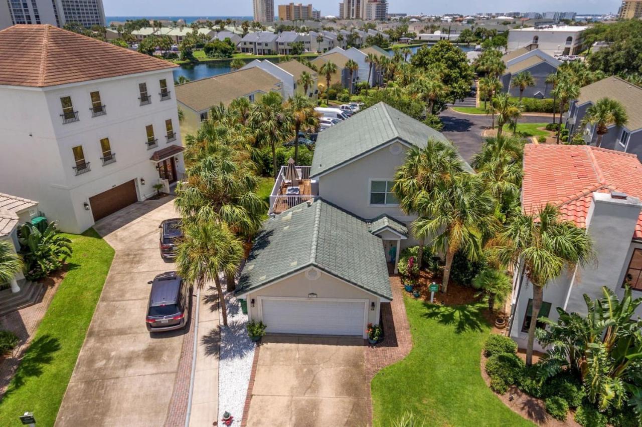 Seahorse Shores - Games, Private Access, Pool, Lake, Boardwalk, Near Fun Holiday home Destin
