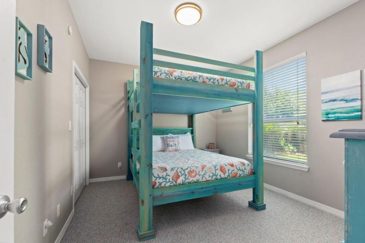 Seahorse Shores - Games, Private Access, Pool, Lake, Boardwalk, Near Fun