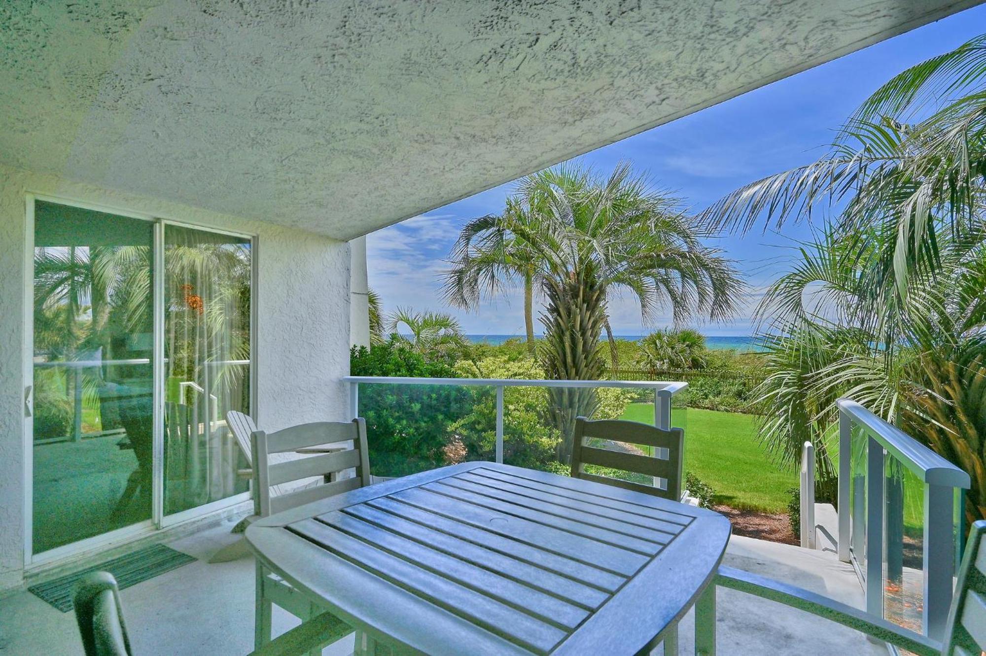 Beachside Two 4205 Holiday home *