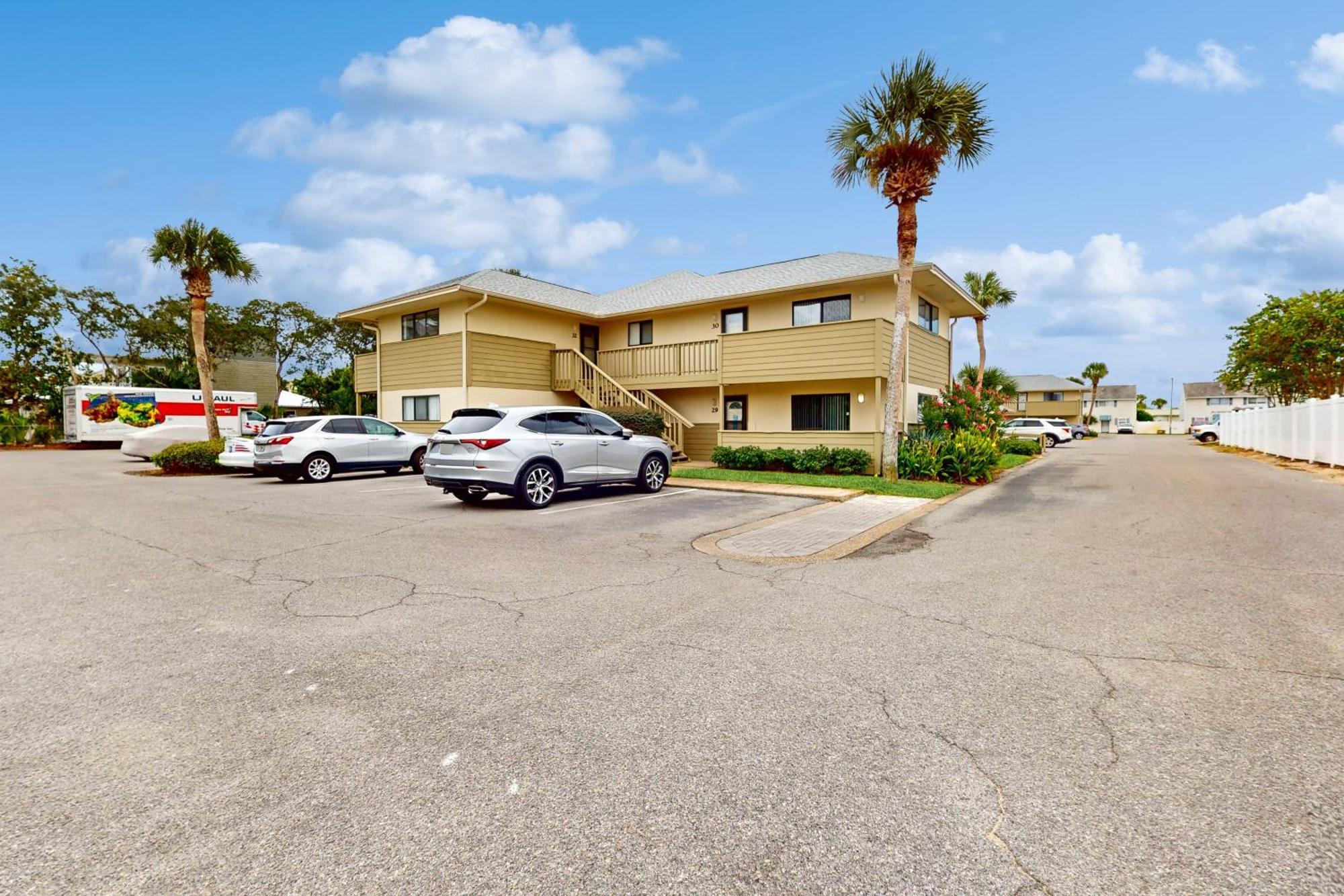 Apartment Cross Creek Club 29 *