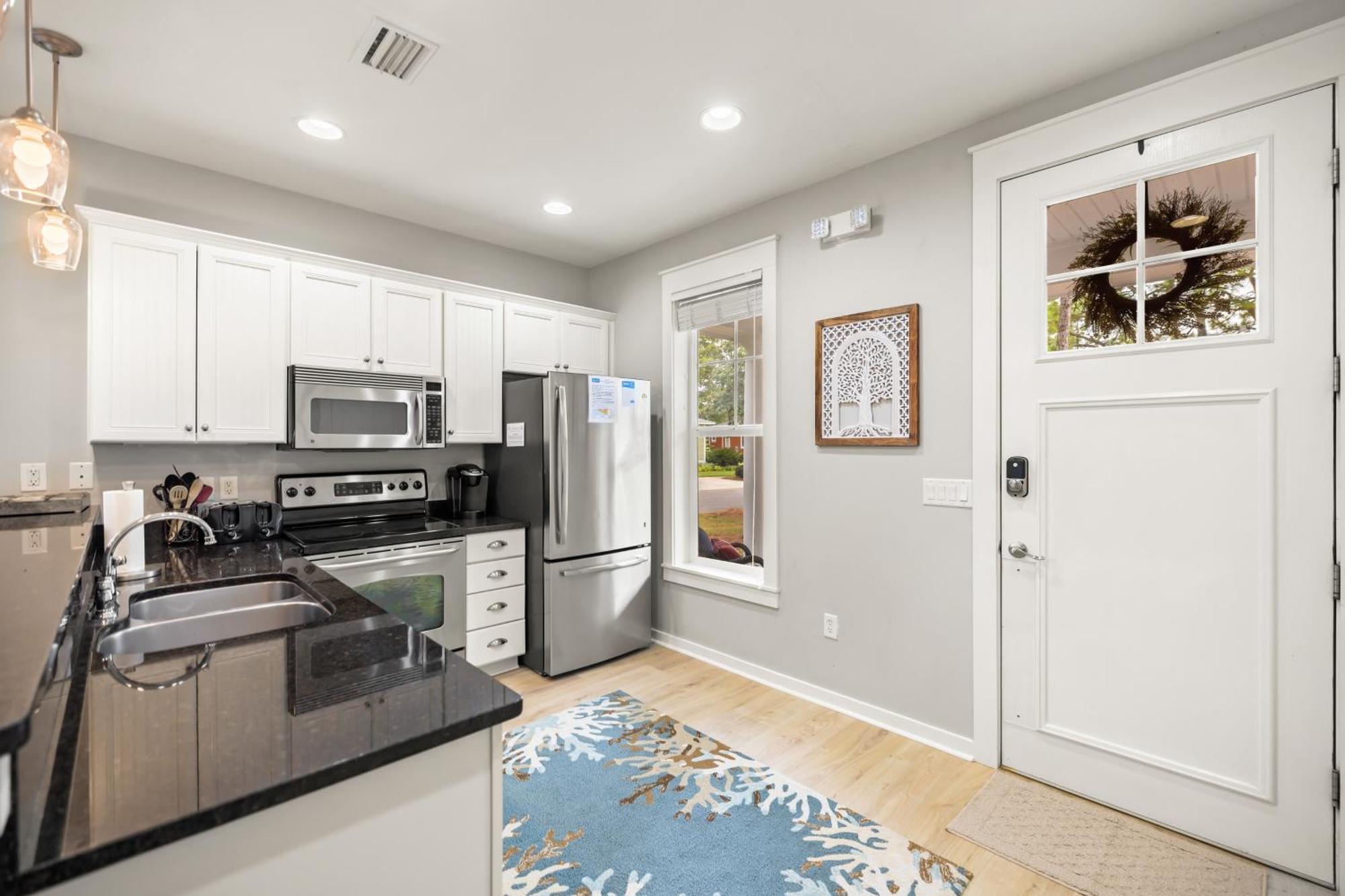 1298 Laurel Grove