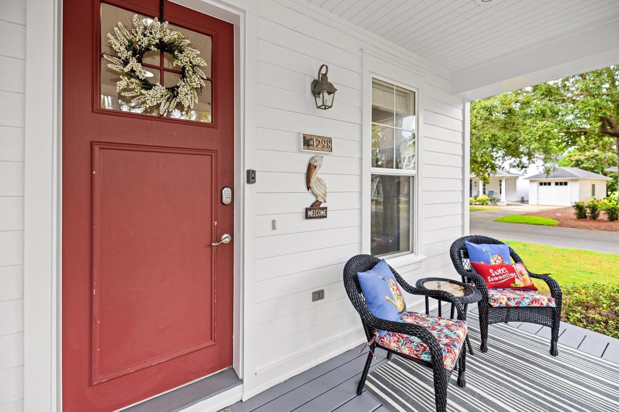 1298 Laurel Grove