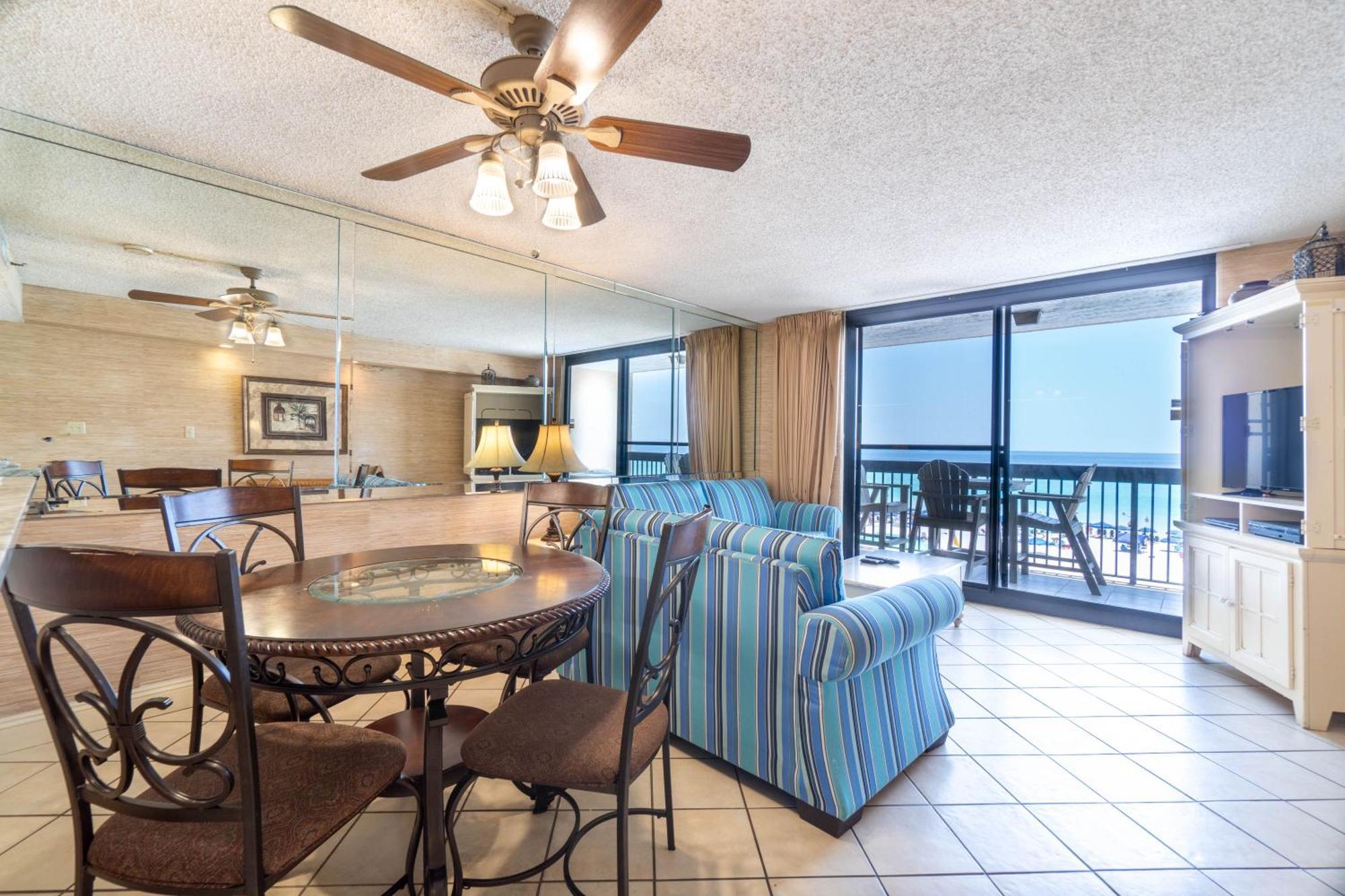 Aparthotel Splash Into Sundestin - Gulf Front - Pool And Restaurant Destin