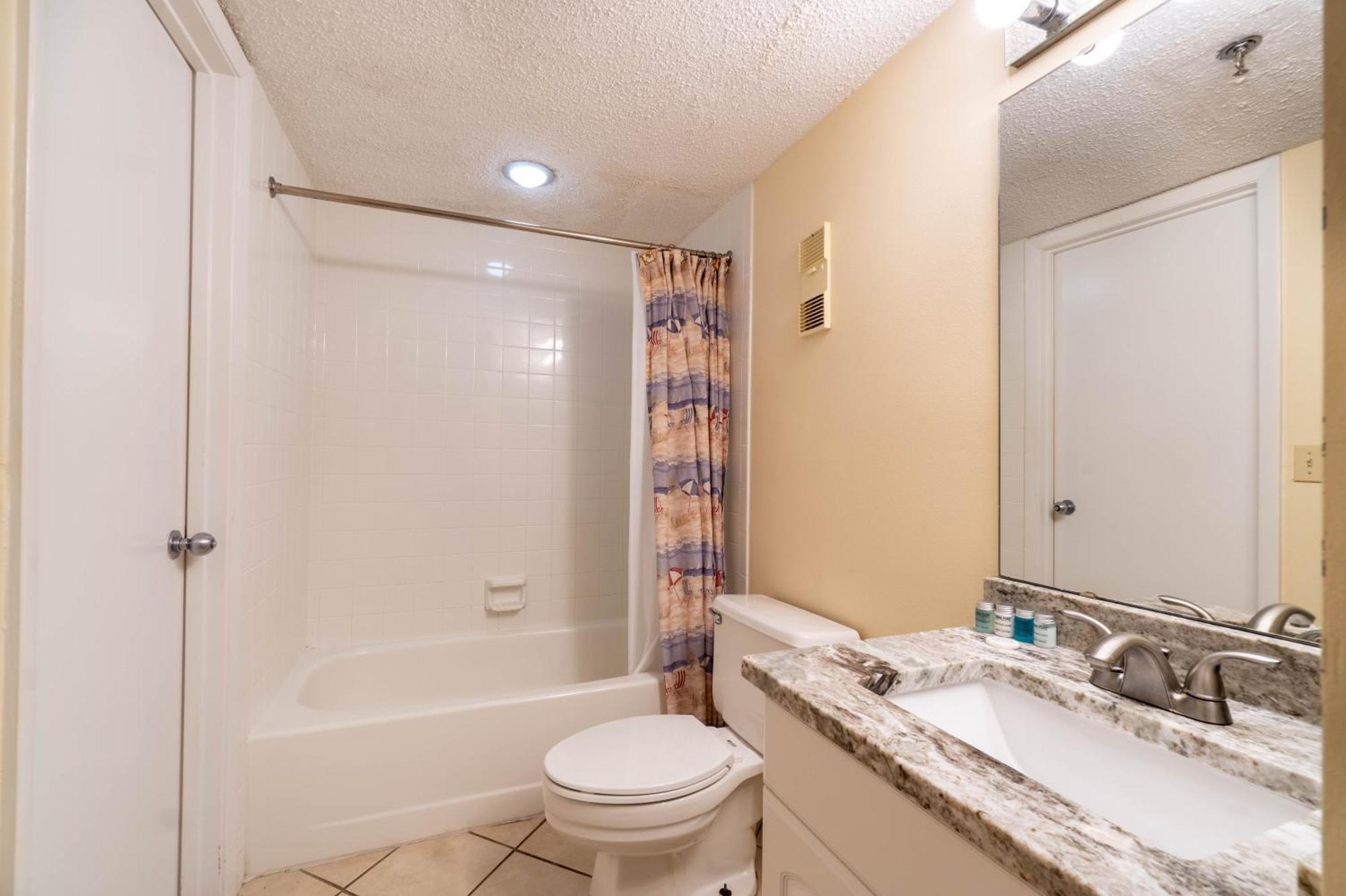 Aparthotel Splash Into Sundestin - Gulf Front - Pool And Restaurant