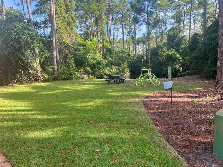Tommy Bahama 1 Bedroom-walk To Restaurants ,pool-3mi Beach! Apartment *
