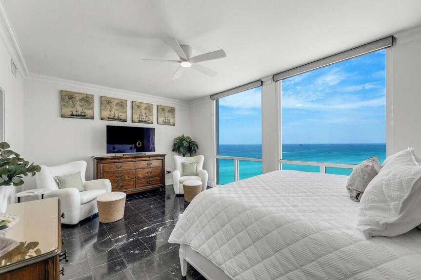 Shoreline Towers 1122 Apartment Destin