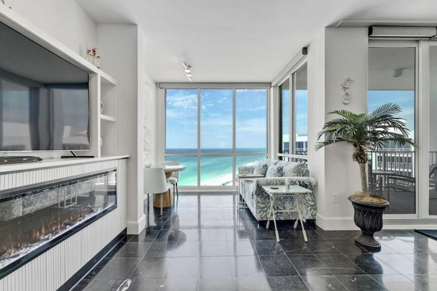 Apartment Shoreline Towers 1122