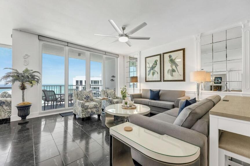 Shoreline Towers 1122 Apartment *