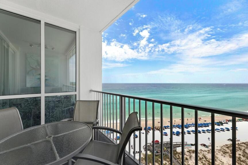 Shoreline Towers 1122 Apartment *