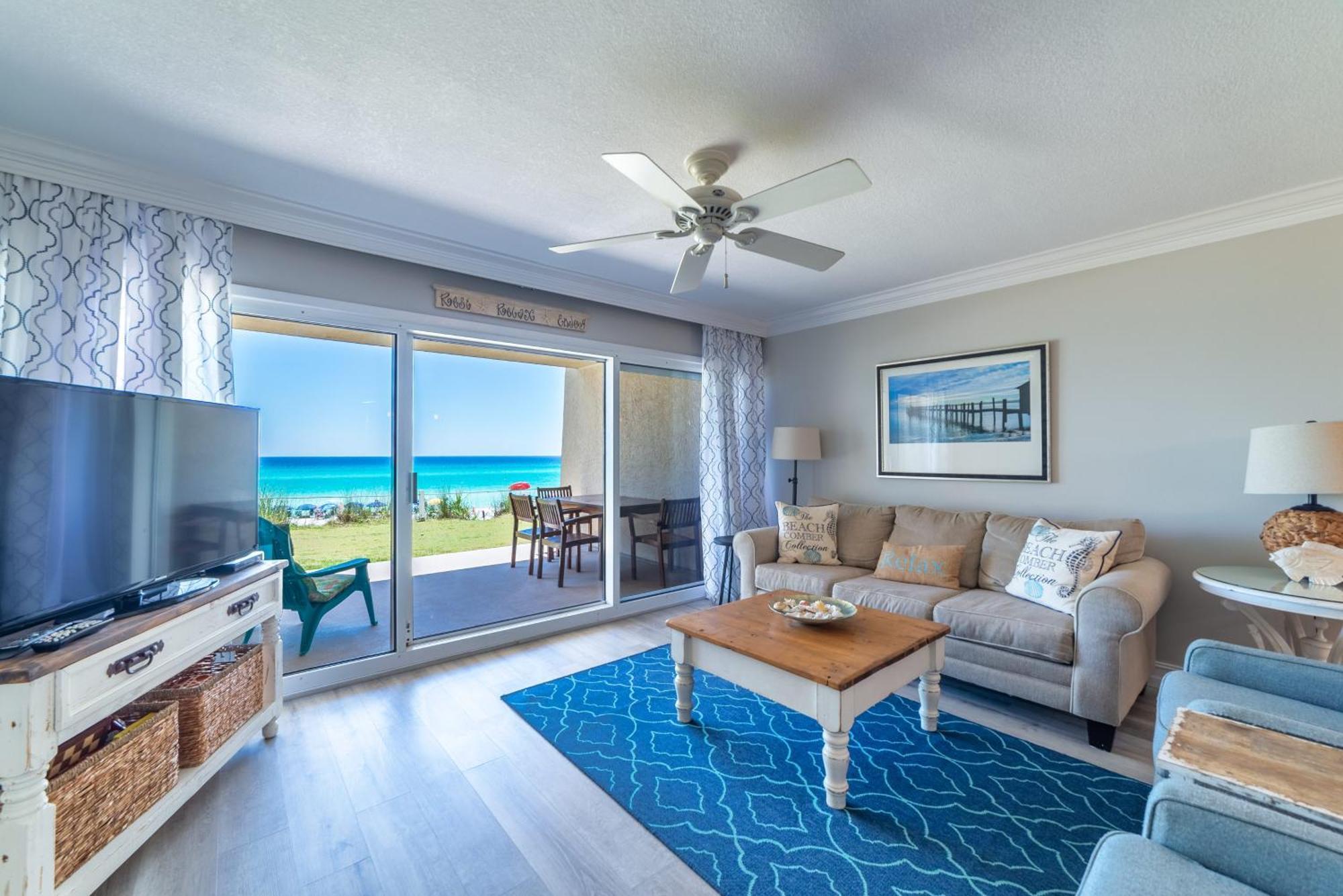 Apartment House D102 - Beachfront With Pool, Wifi, & Service Destin