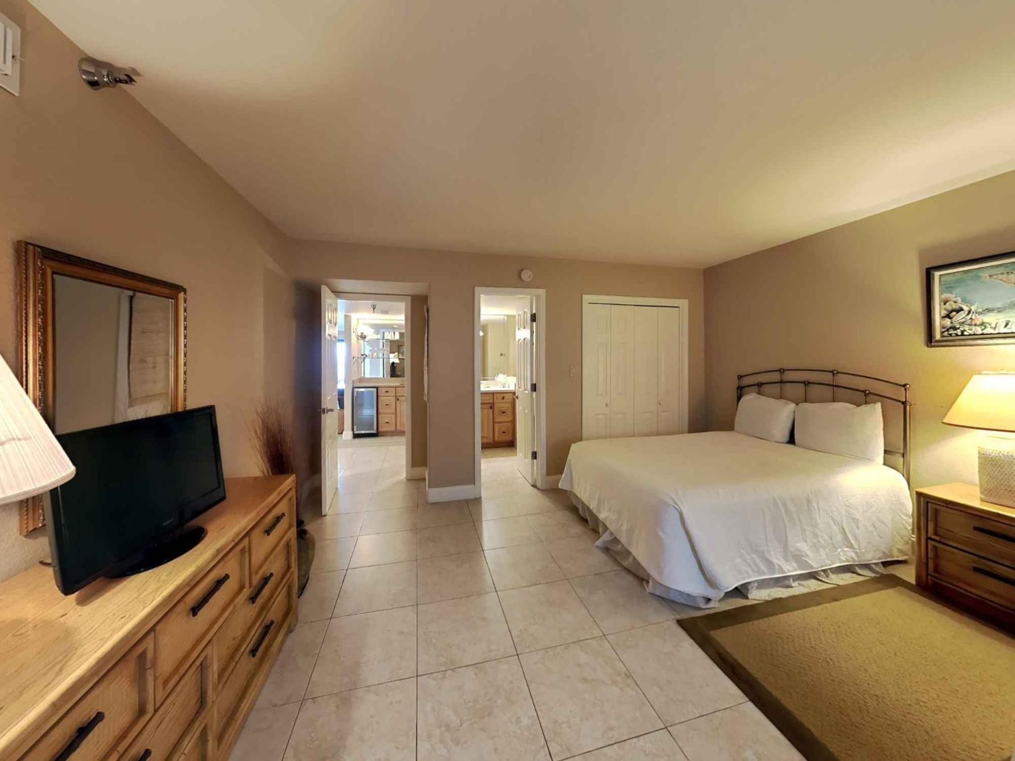 Beautiful In With Outdoor Swimming Pool And 2 Bedrooms *
