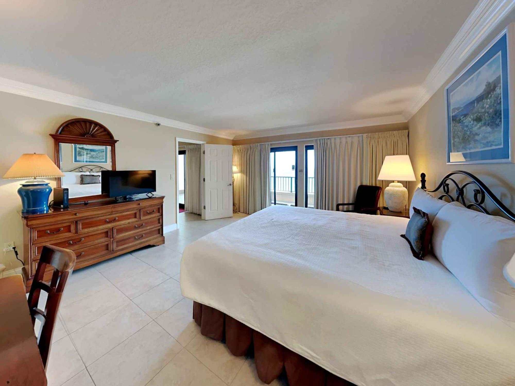Beautiful In With Outdoor Swimming Pool And 2 Bedrooms * Destin