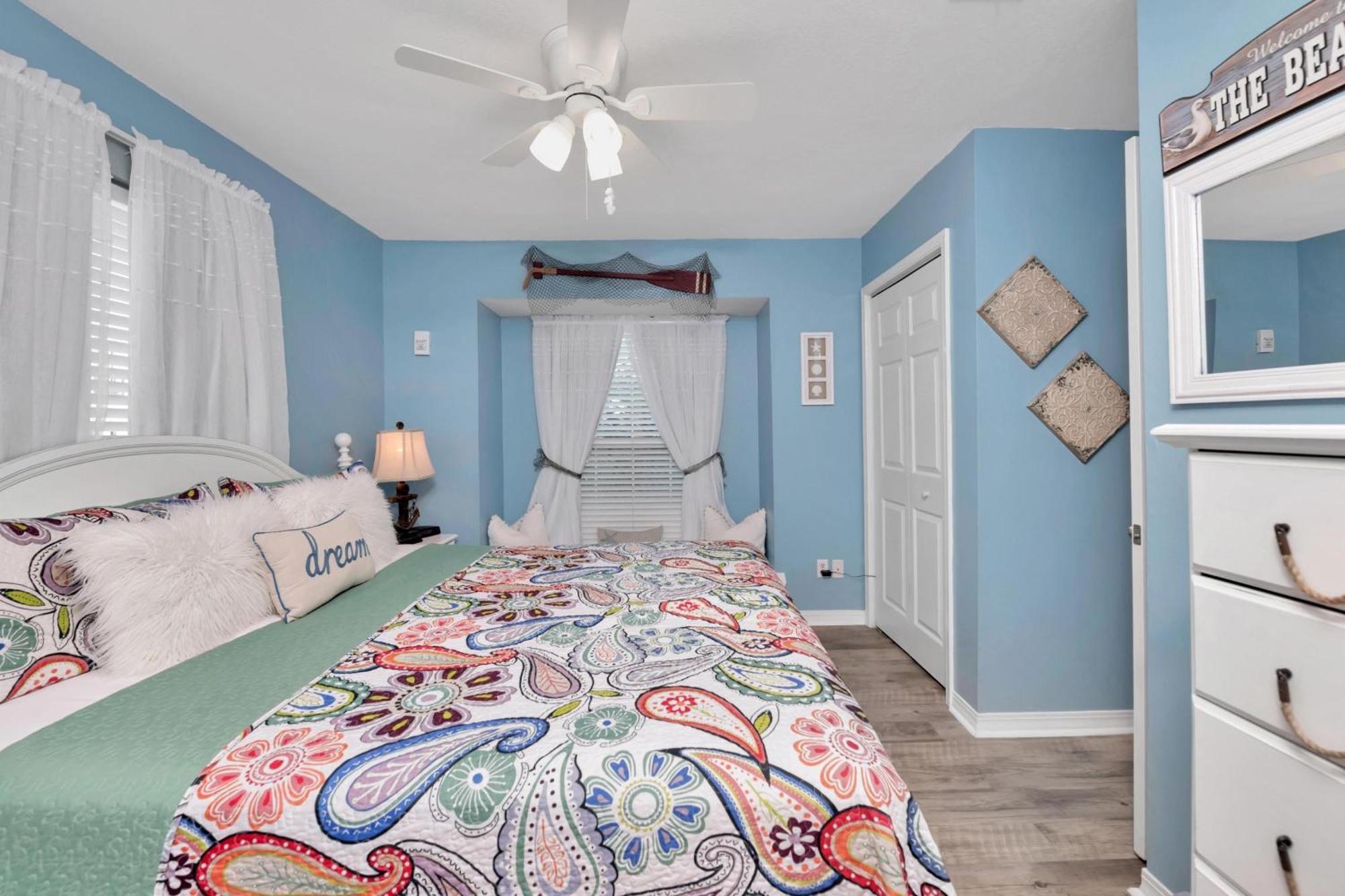 Summer Breeze 204 Holiday home