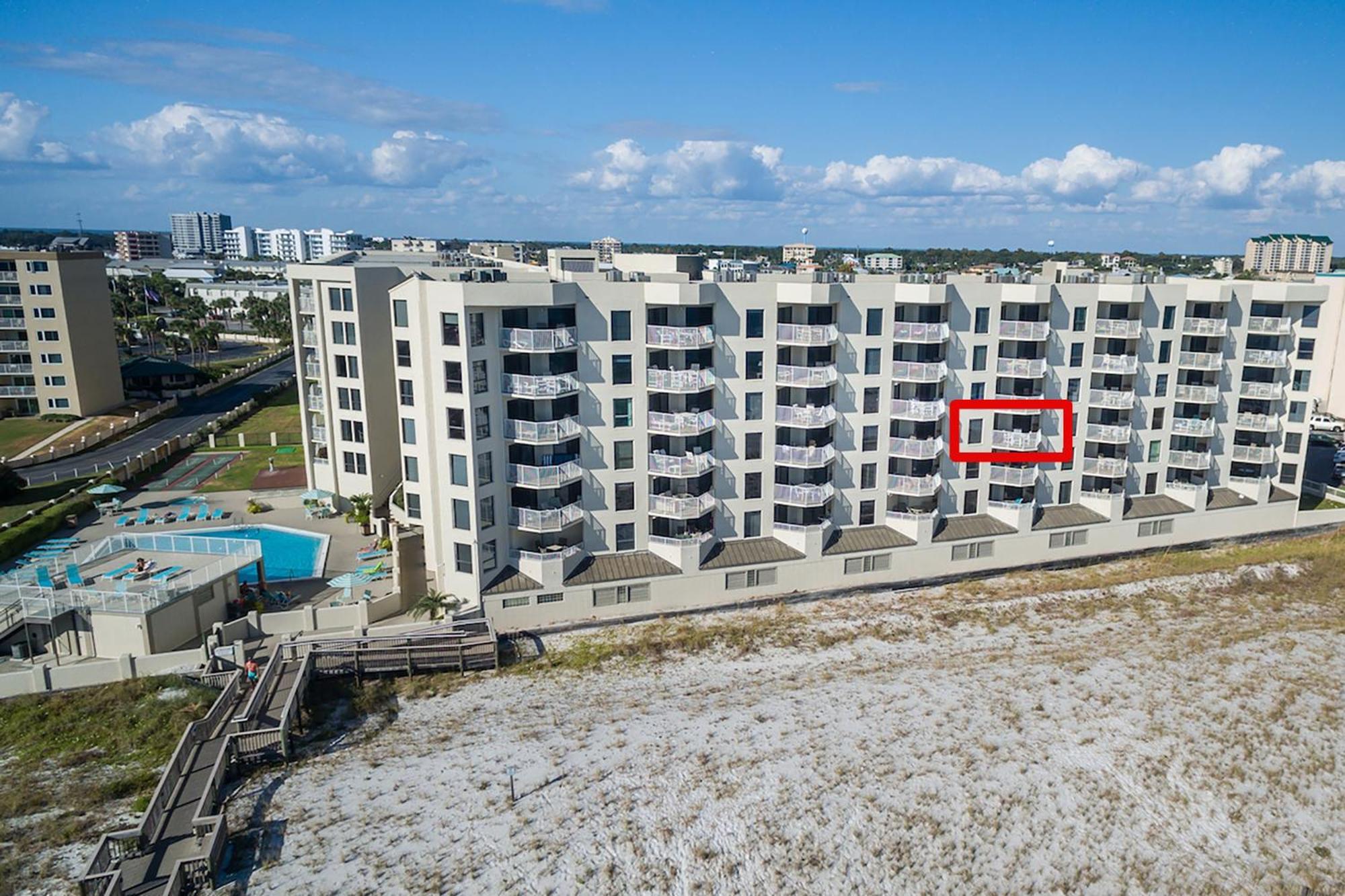 Inlet Reef 305- By Isle Apartment *