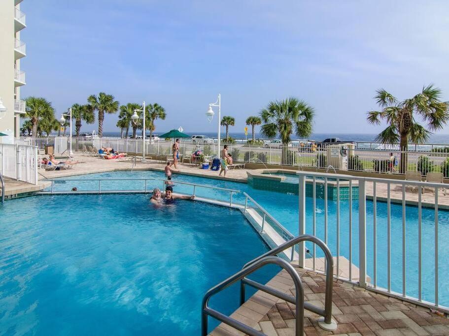 Newly Remodeled Beachfront In Miramar Apartment Destin