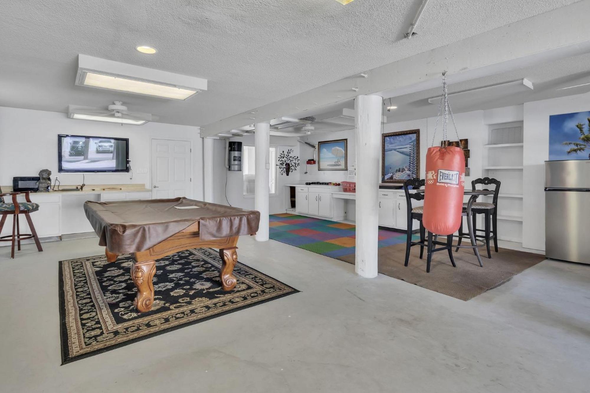 Holiday home Waterfront Dream House Pool Golf Cart & Dock Destin
