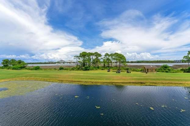 Holiday home Harbour Point 810