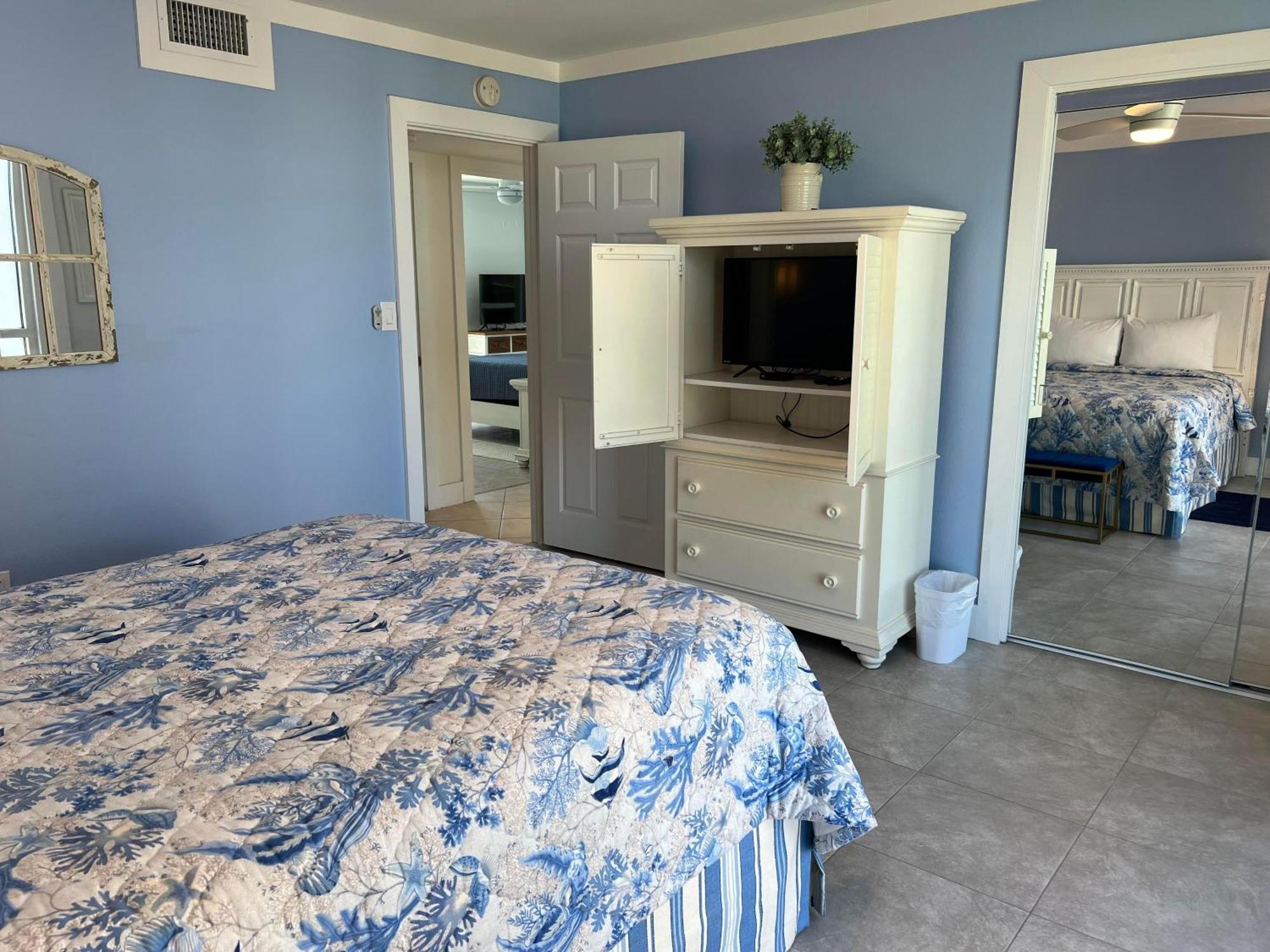 3101a Shoreline Towers Beachfront