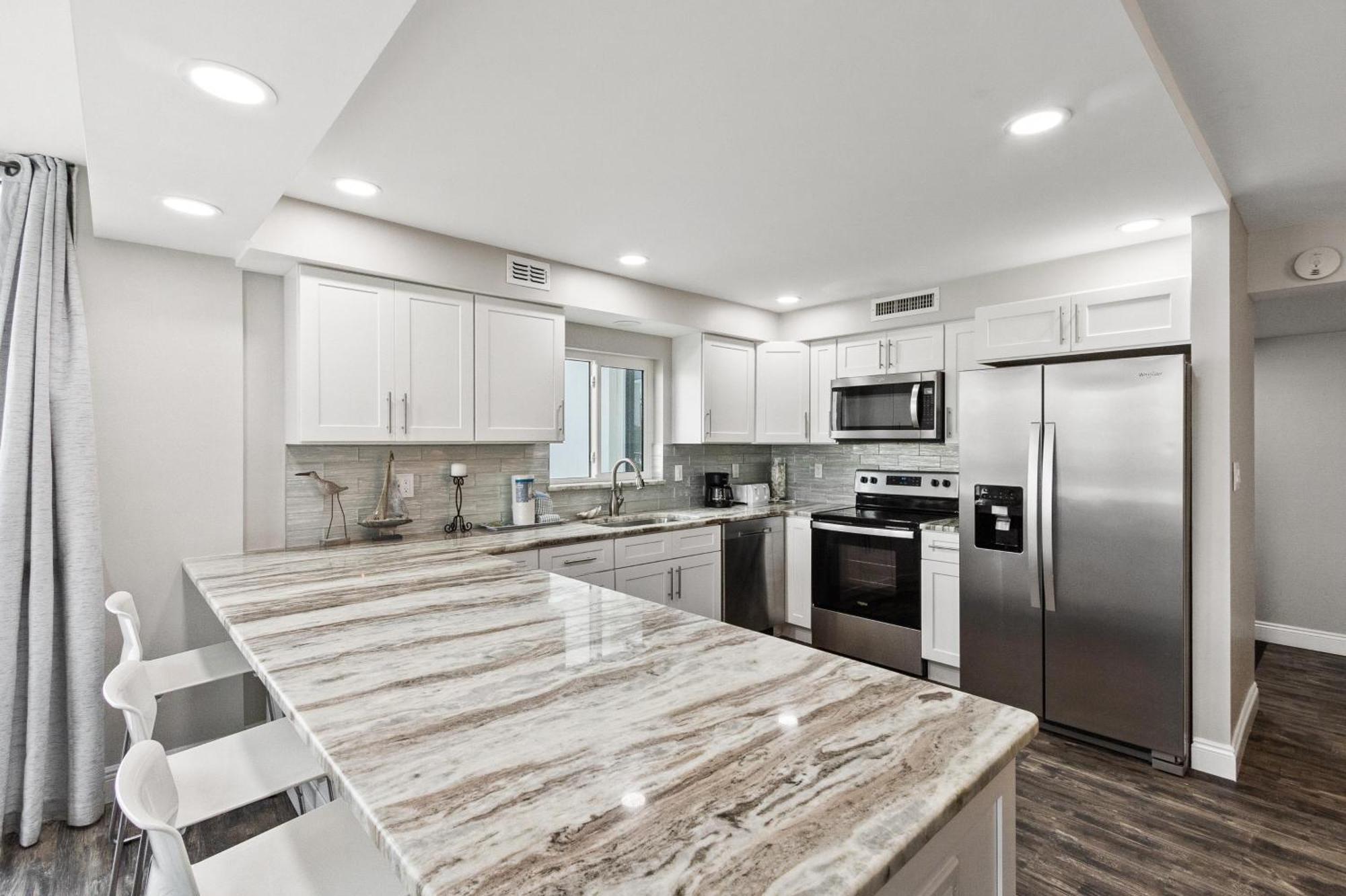 3031 Free Setup 2024 Shoreline Towers Holiday home Destin
