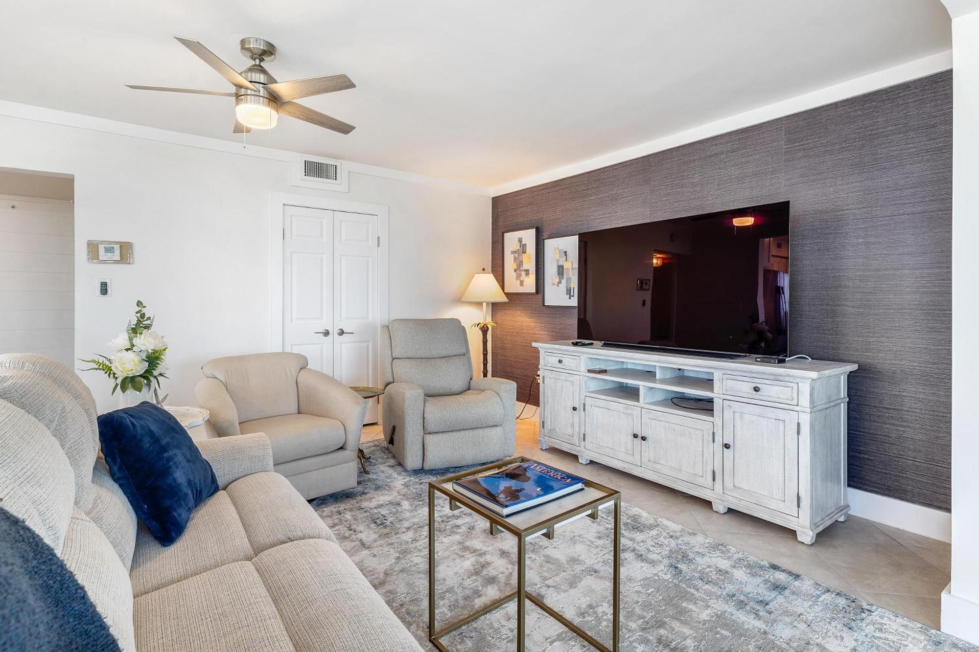 3101a Shoreline Towers Beachfront
