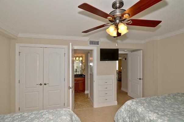 3064 - Shoreline Towers Free Setup Included! Holiday home *