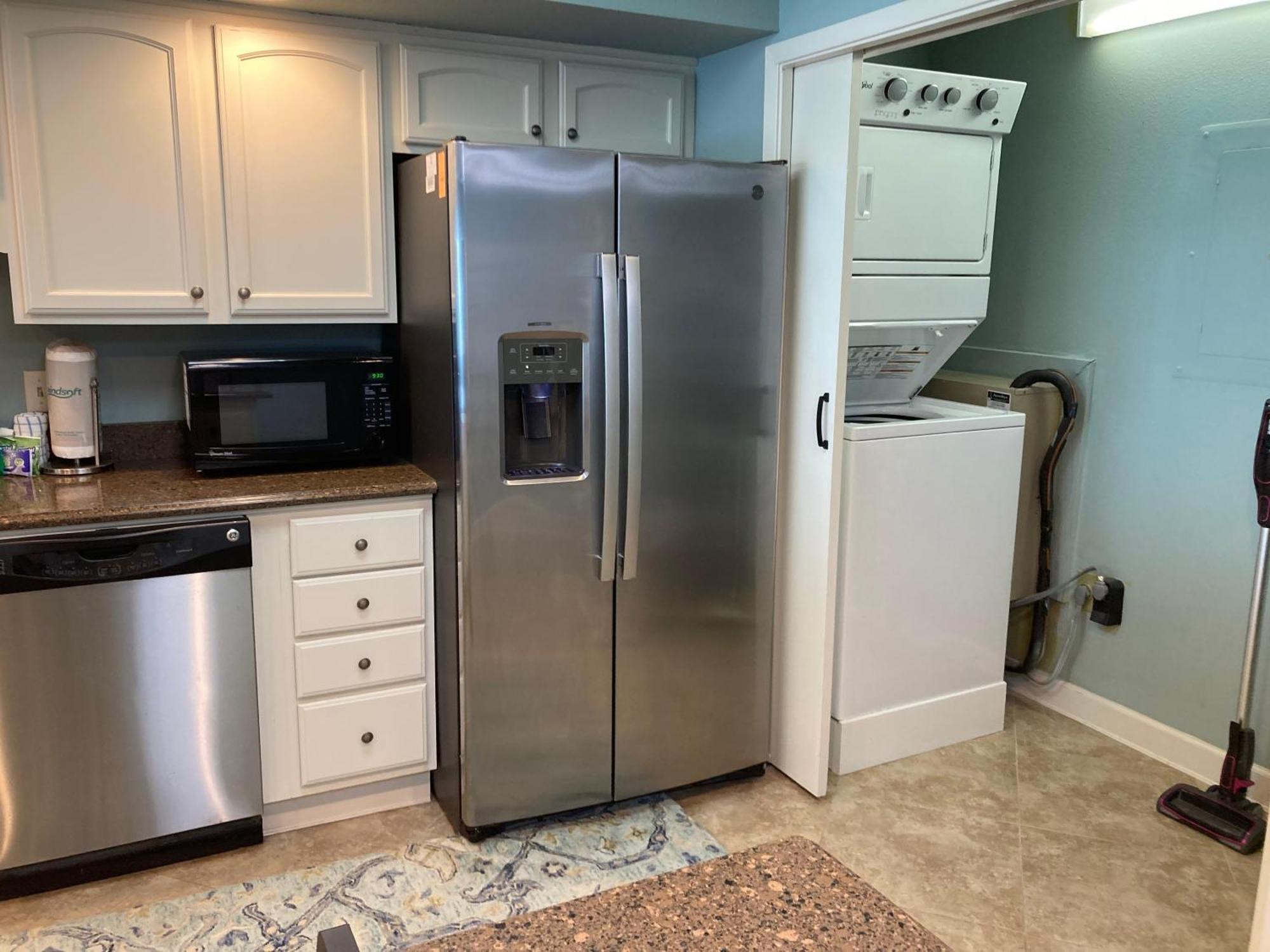 2094 - Beachfront Vacation Free Setup *