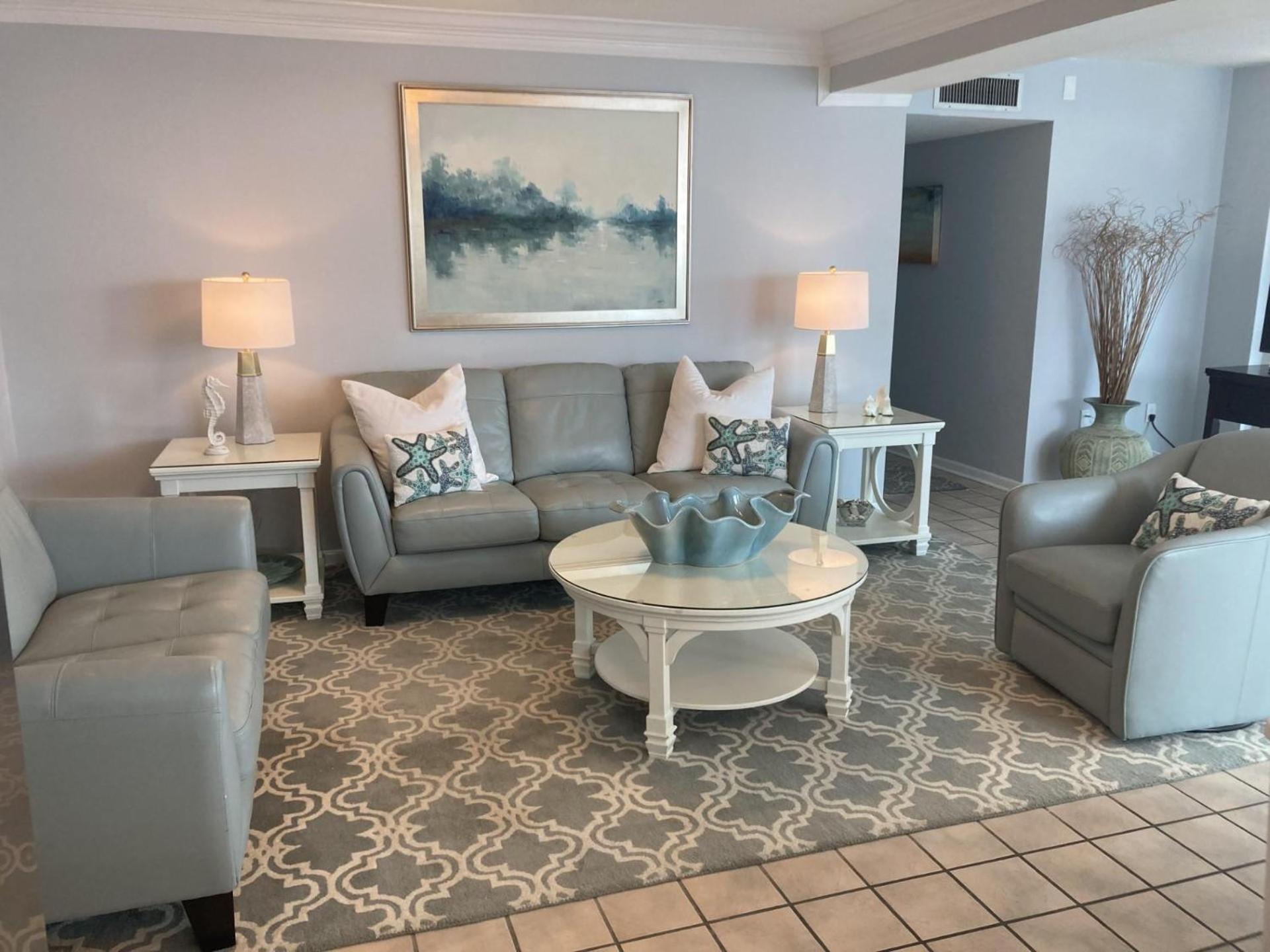 2111 - Shoreline Towers Unit Upgraded Condo- Free Setup! Holiday home