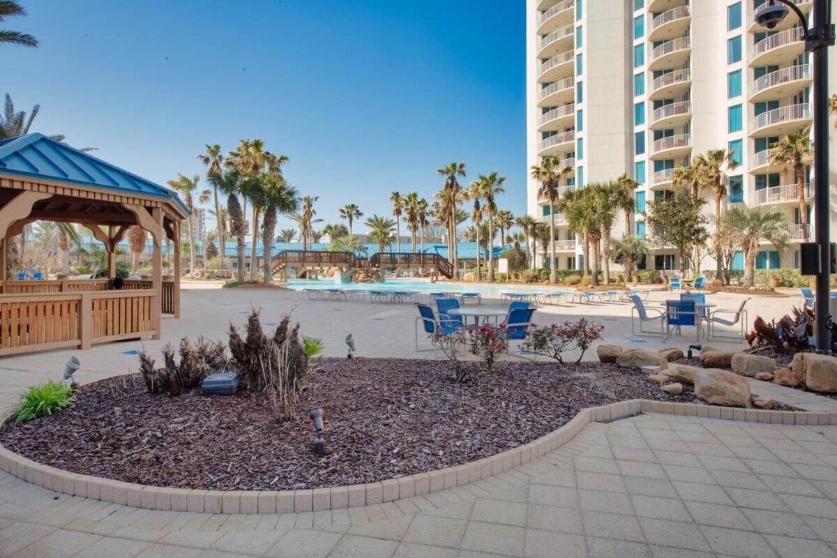 Pool View I Fun I Eat I Paradise 1211