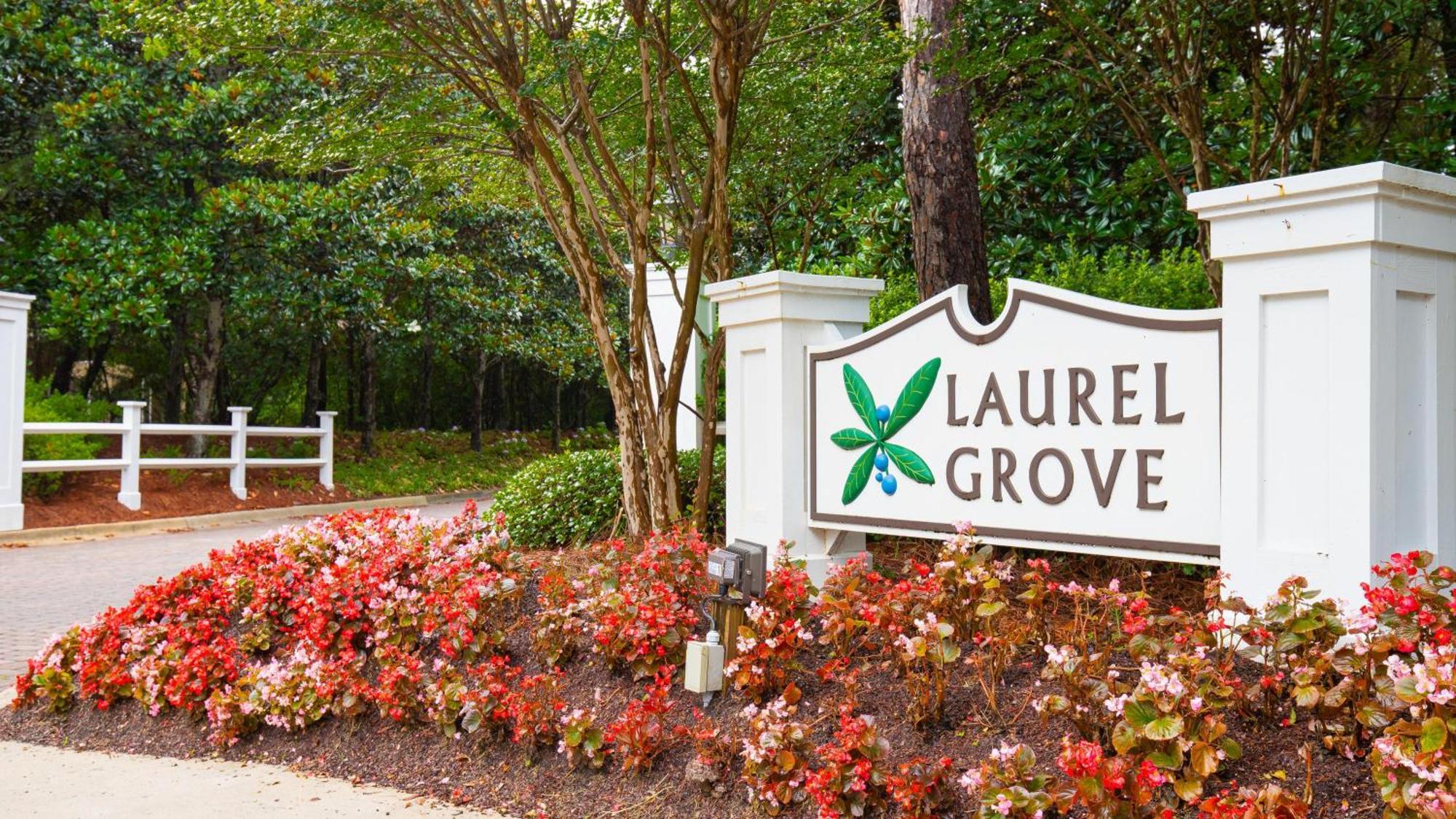 1383 Laurel Grove Holiday home *
