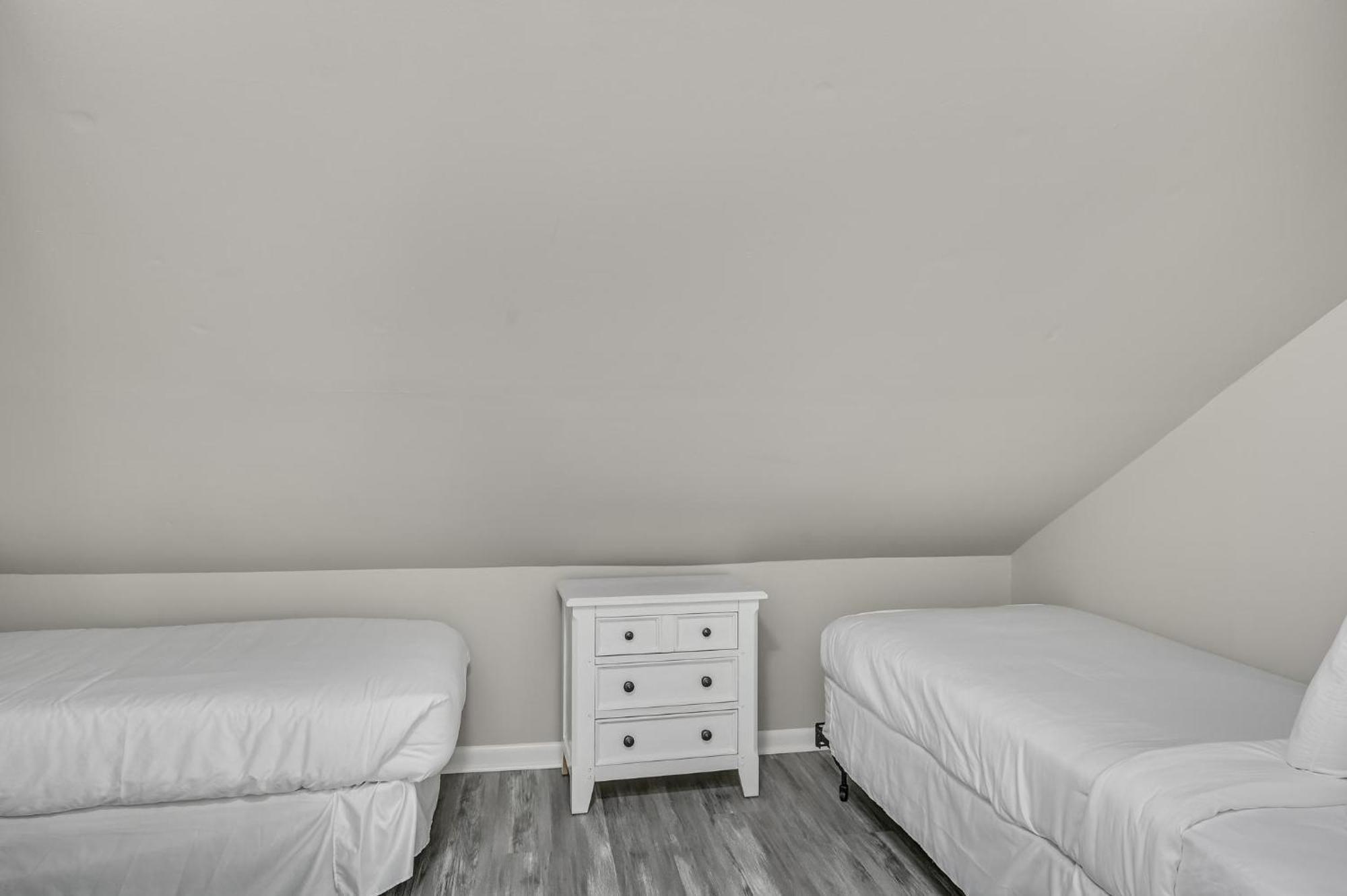 Beachwalk 5074 *