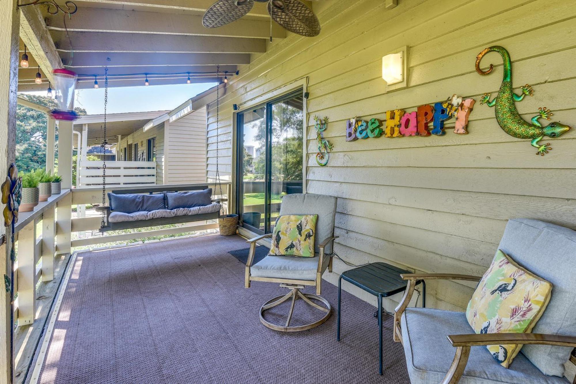 Apartment Miramar With Golf Course Views!