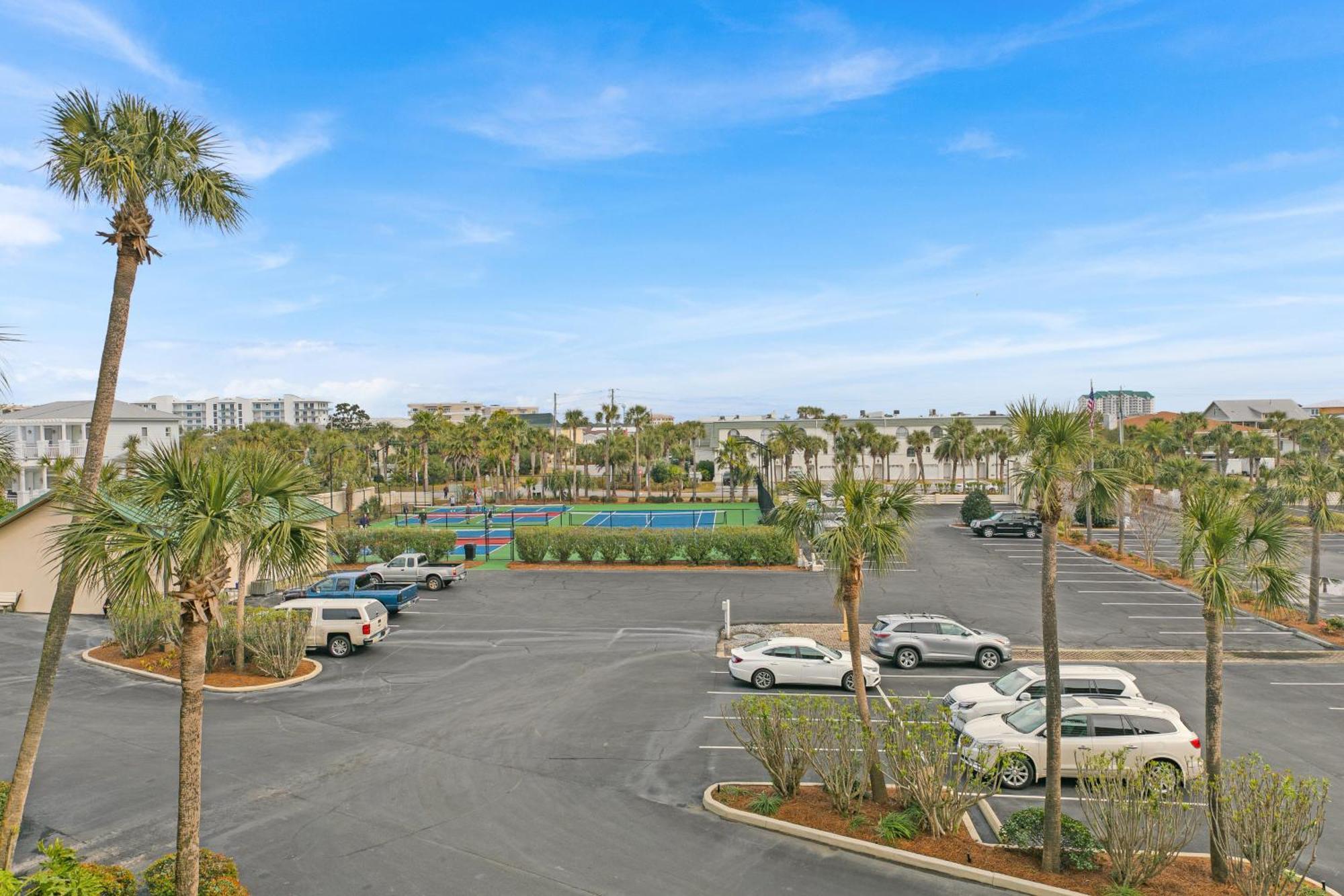 Islander 318, Updated 2 Bedroom 2 Bath, Free Service