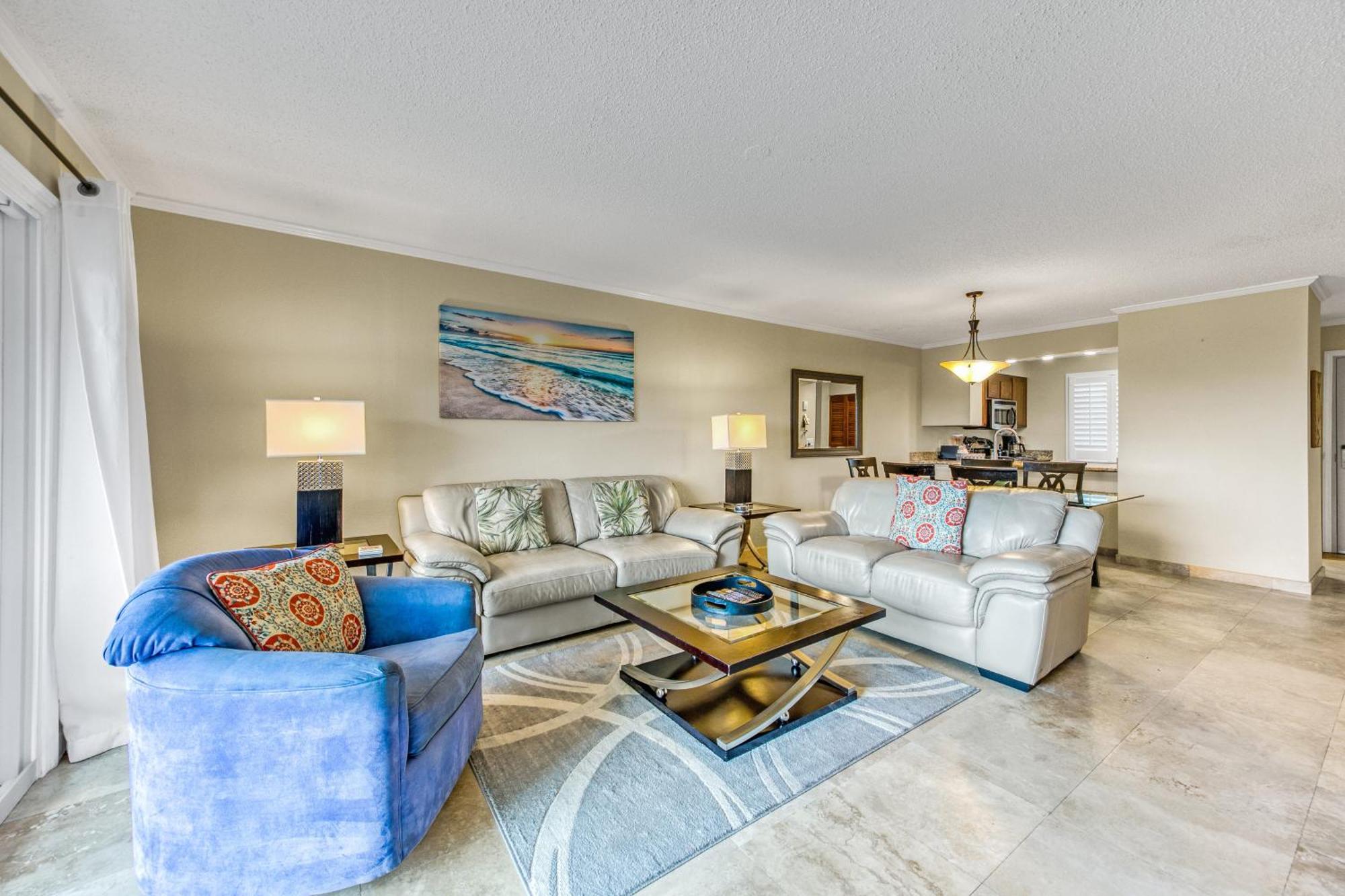 Islander 318, Updated 2 Bedroom 2 Bath, Free Service Holiday home