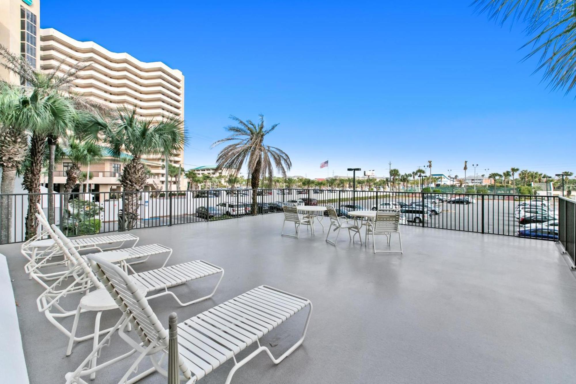Emerald Towers 0104 Holiday home Destin
