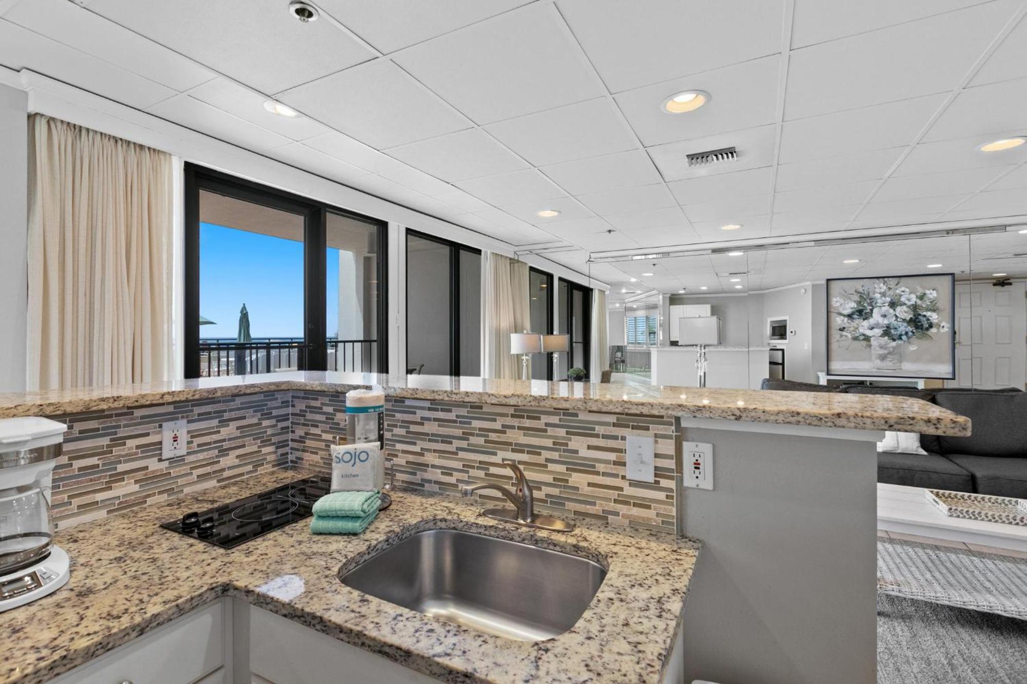 Emerald Towers 0104 Destin