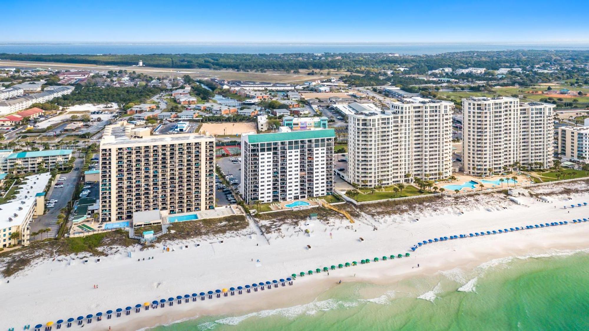 Emerald Towers 0104 Holiday home Destin