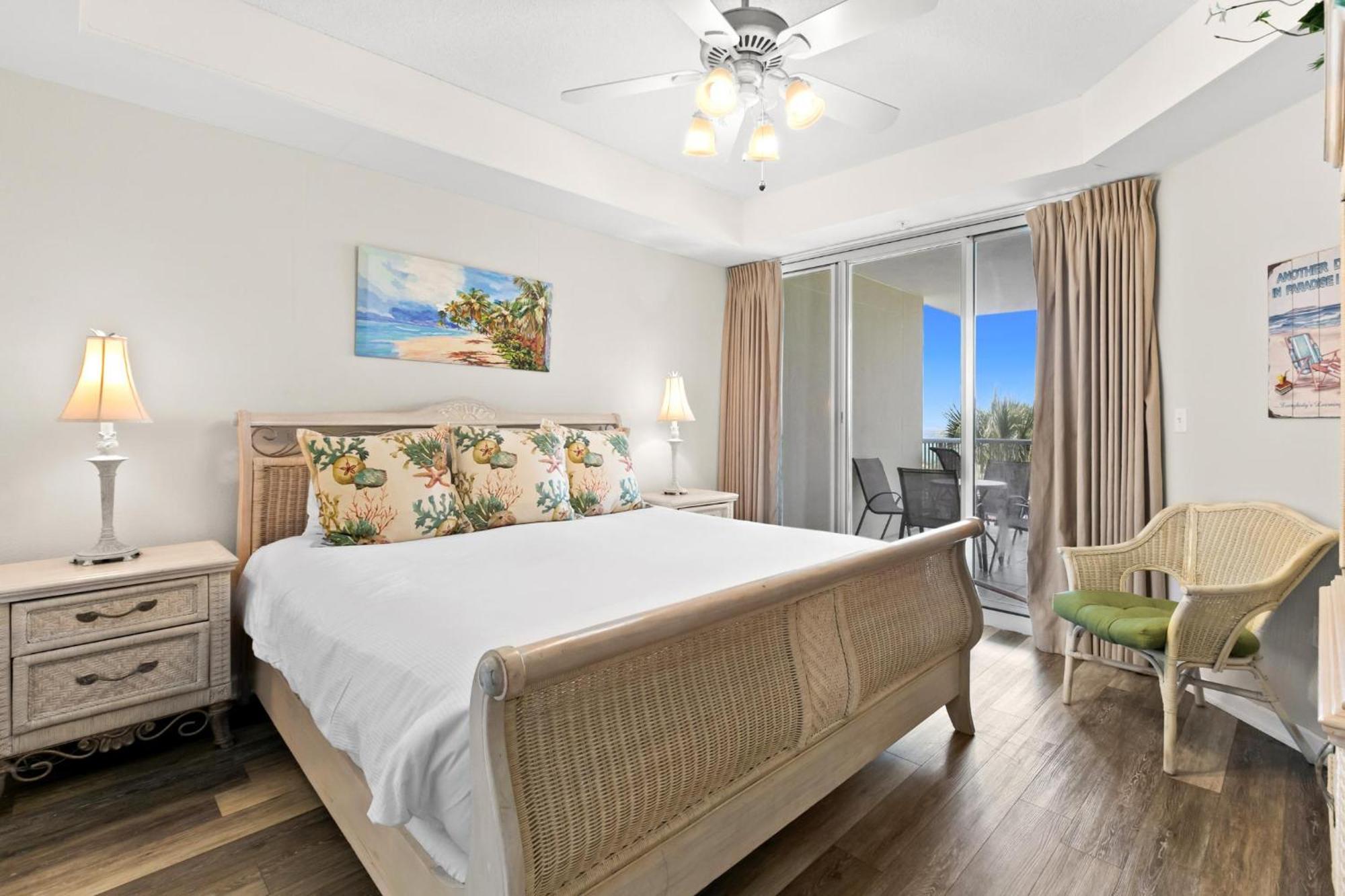 The Crescent 207