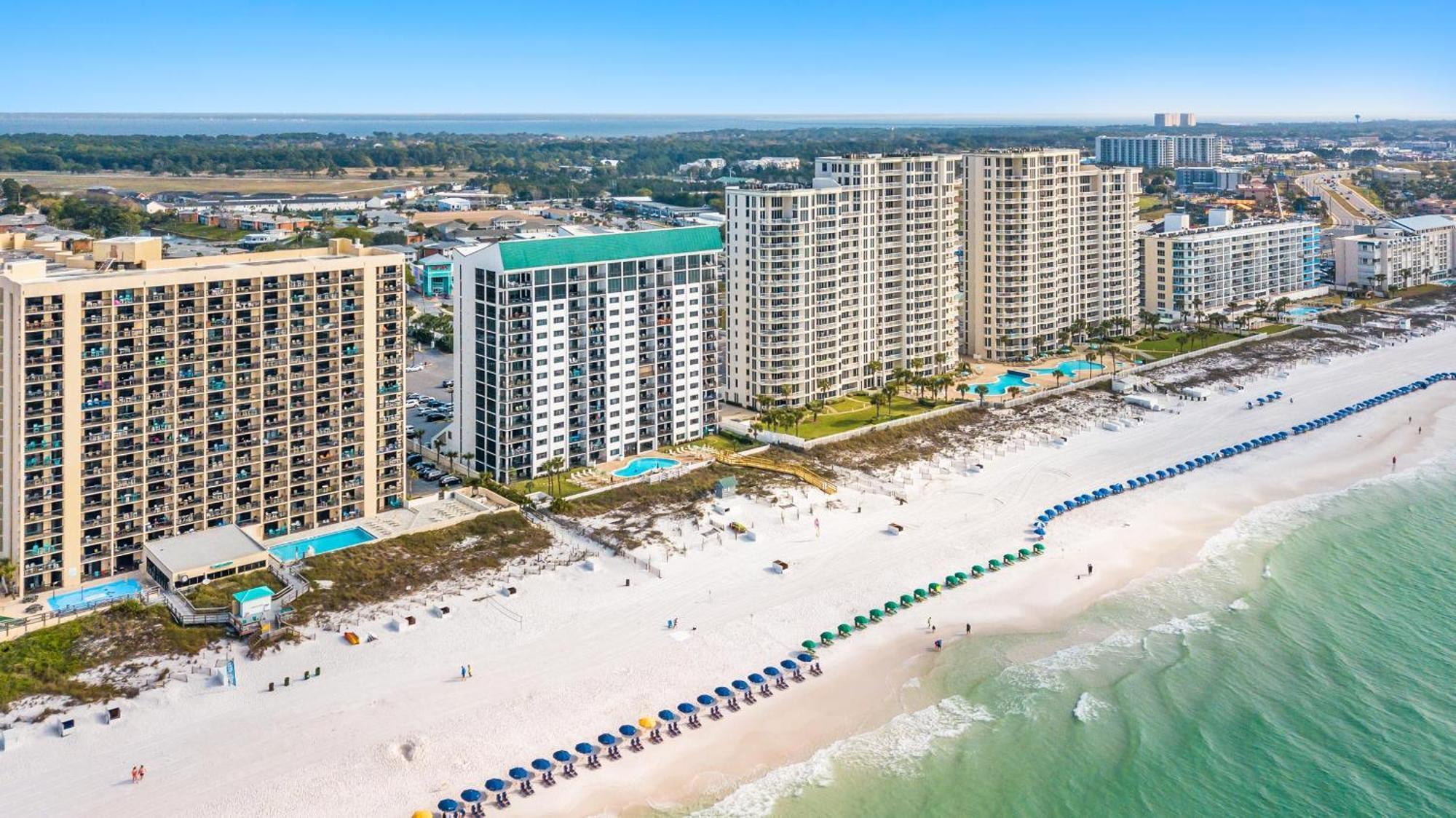 Emerald Towers 1202 Holiday home