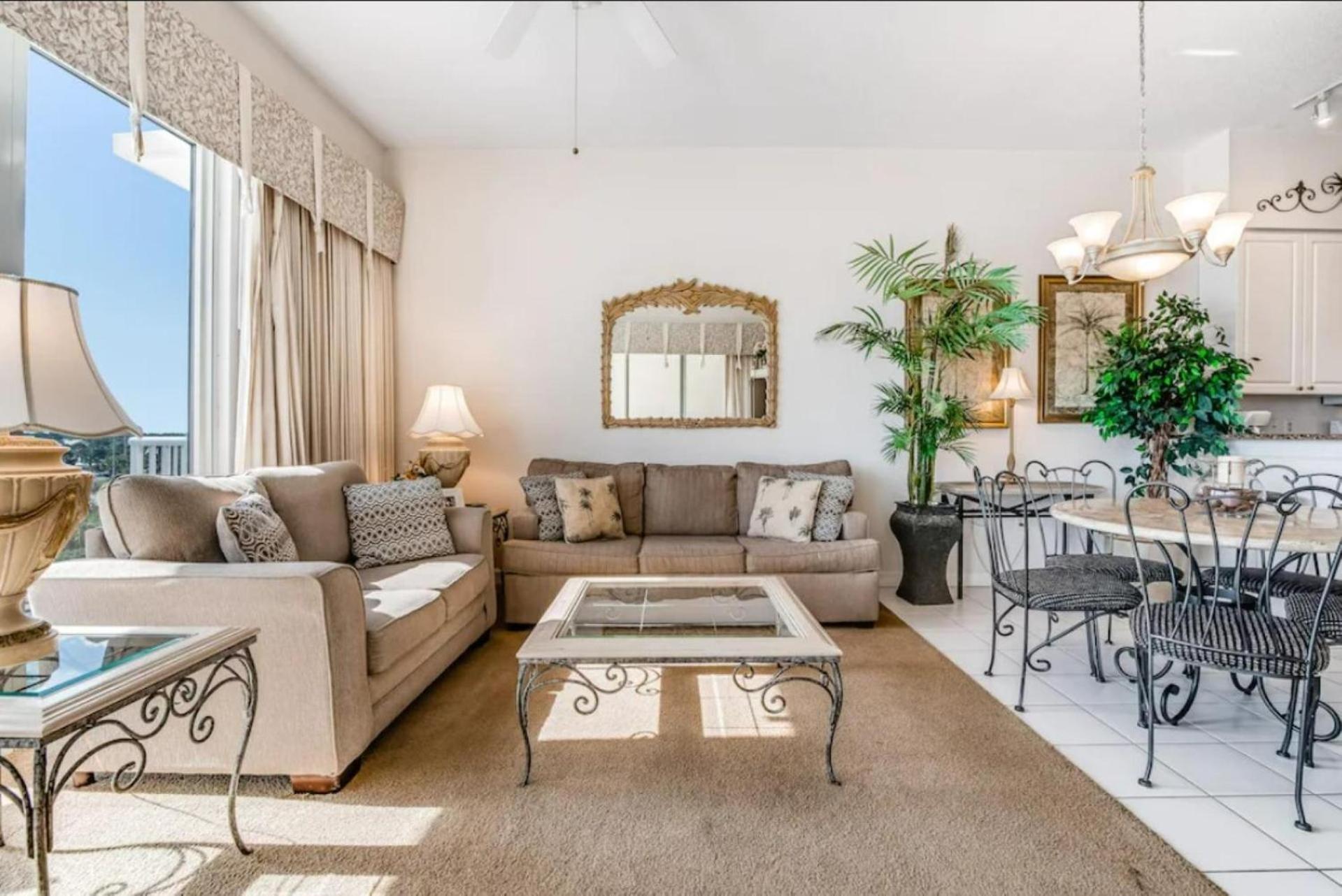The Crescent 402 Destin