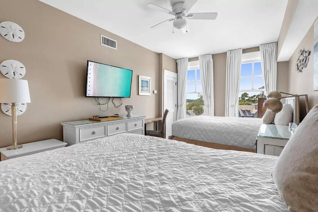 In Heart Of The Village Apartment