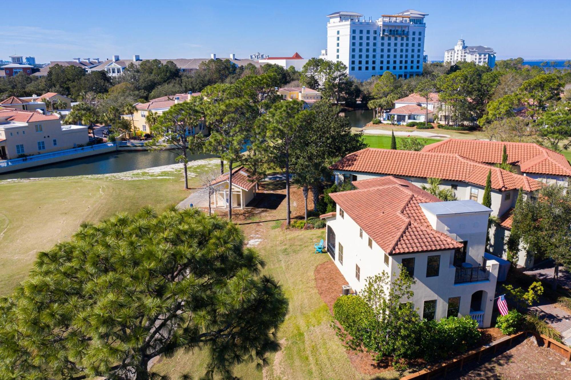 1875 Holiday home Destin