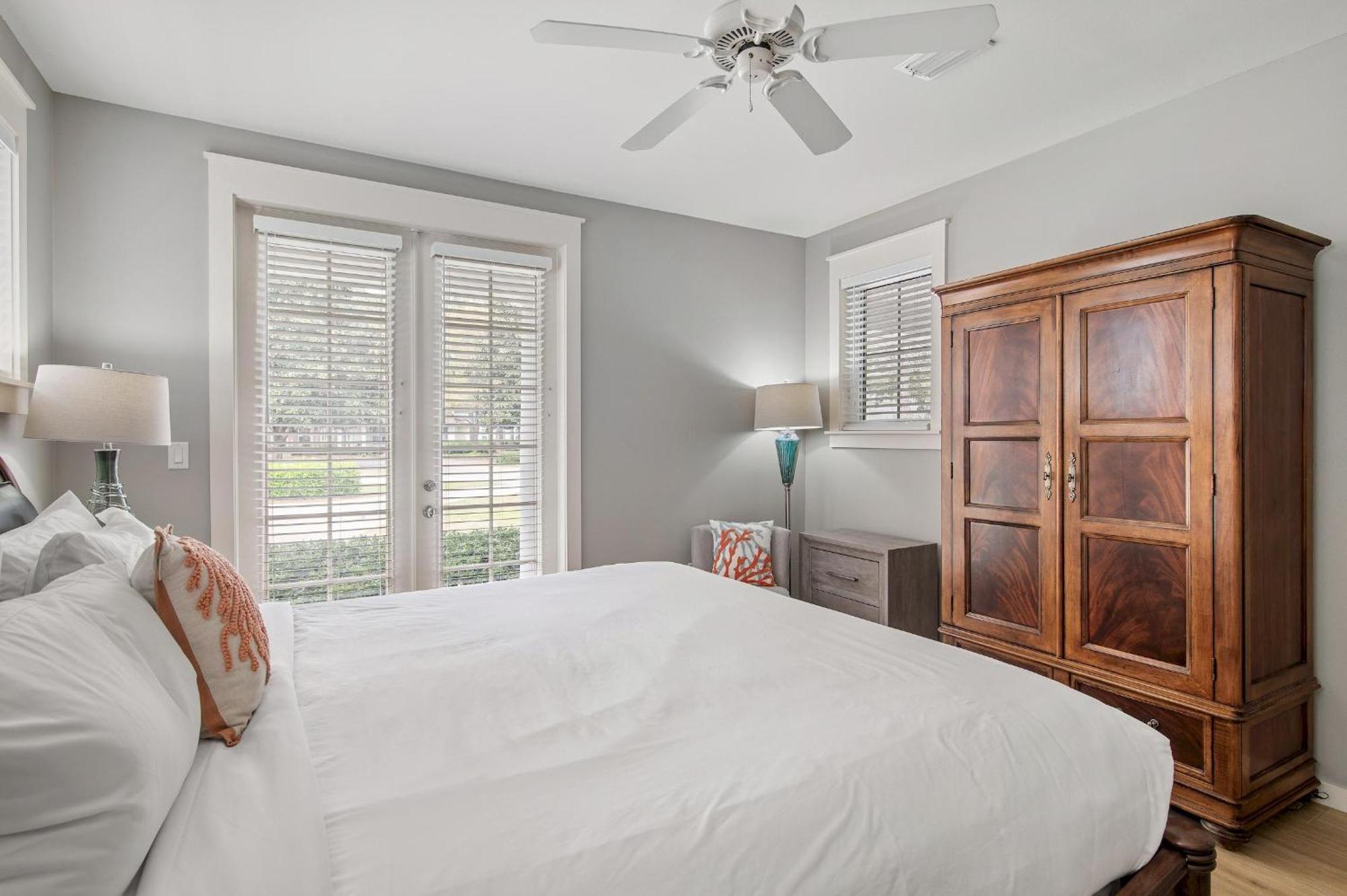 1313 Laurel Grove 2g