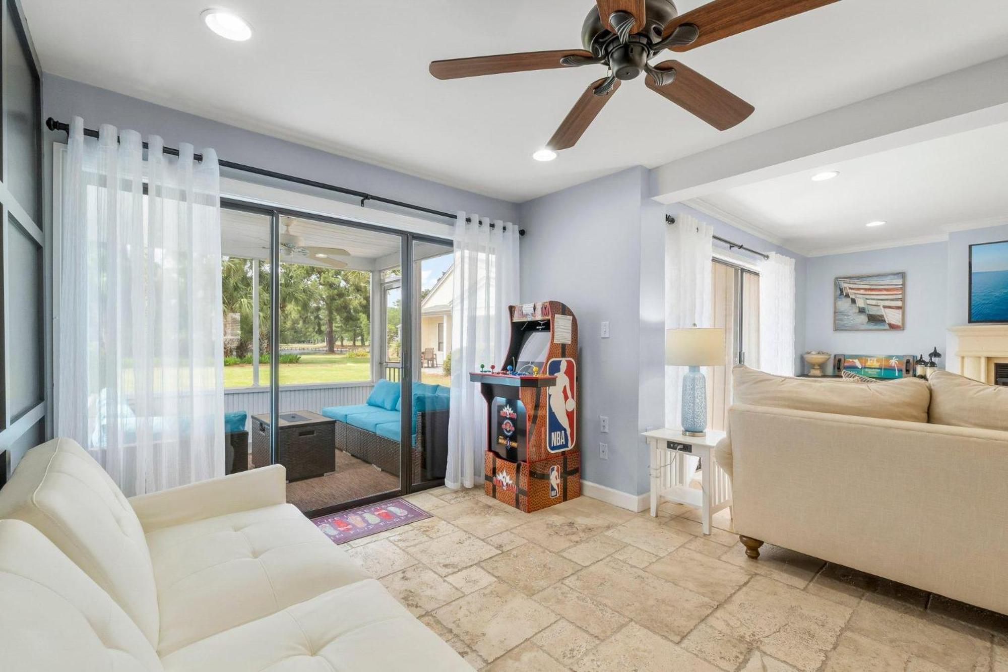Sandpiper Village 712 *