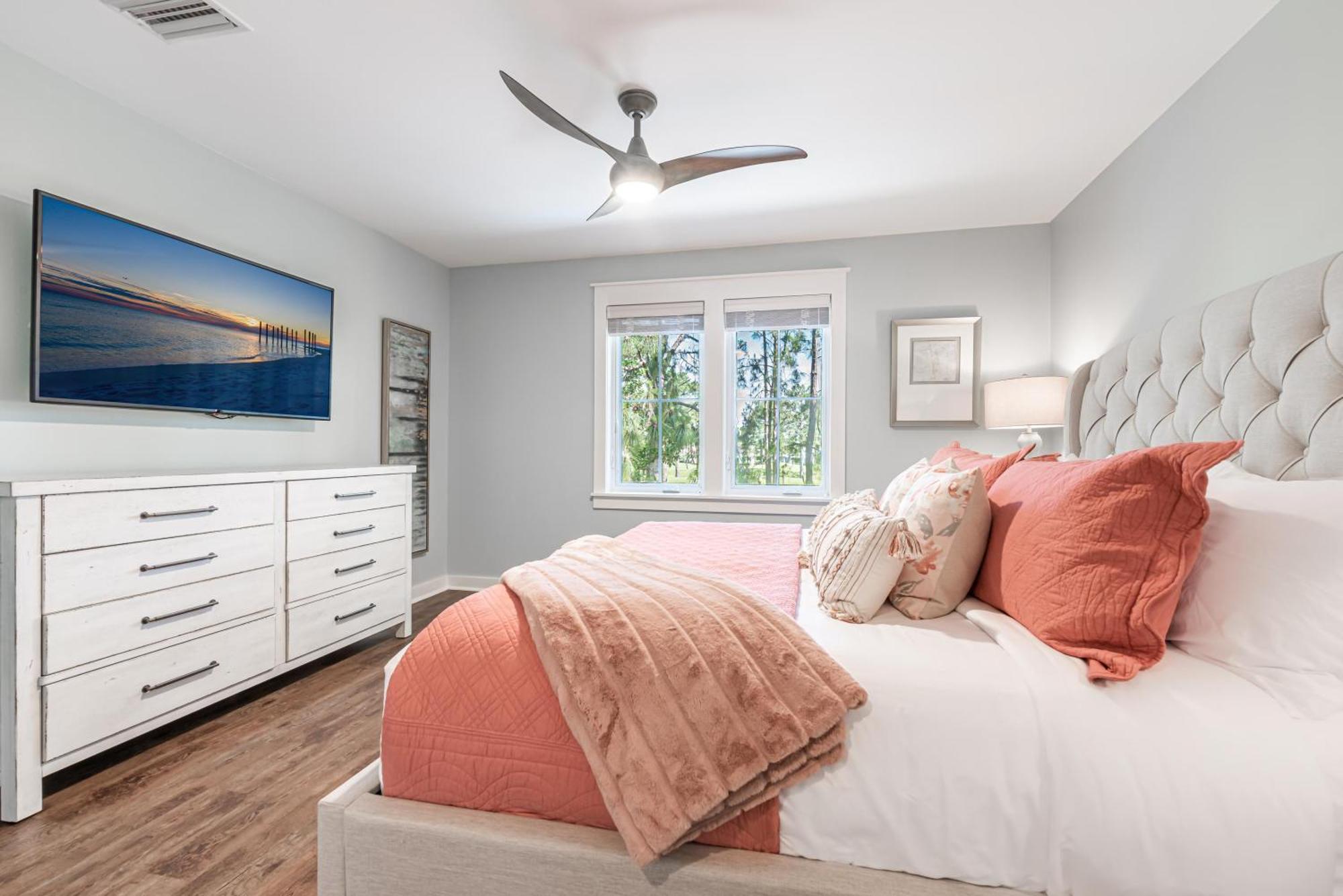 1347 Laurel Grove Holiday home