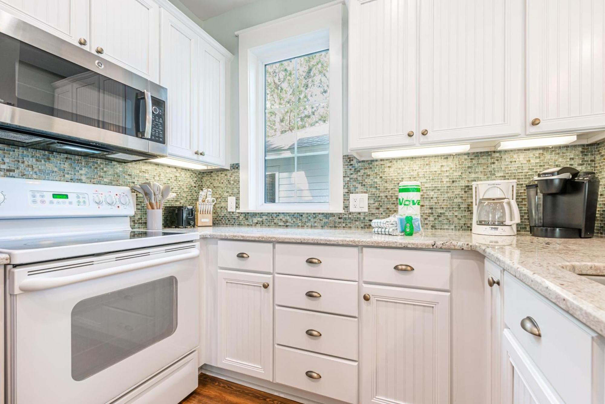 1347 Laurel Grove * Destin