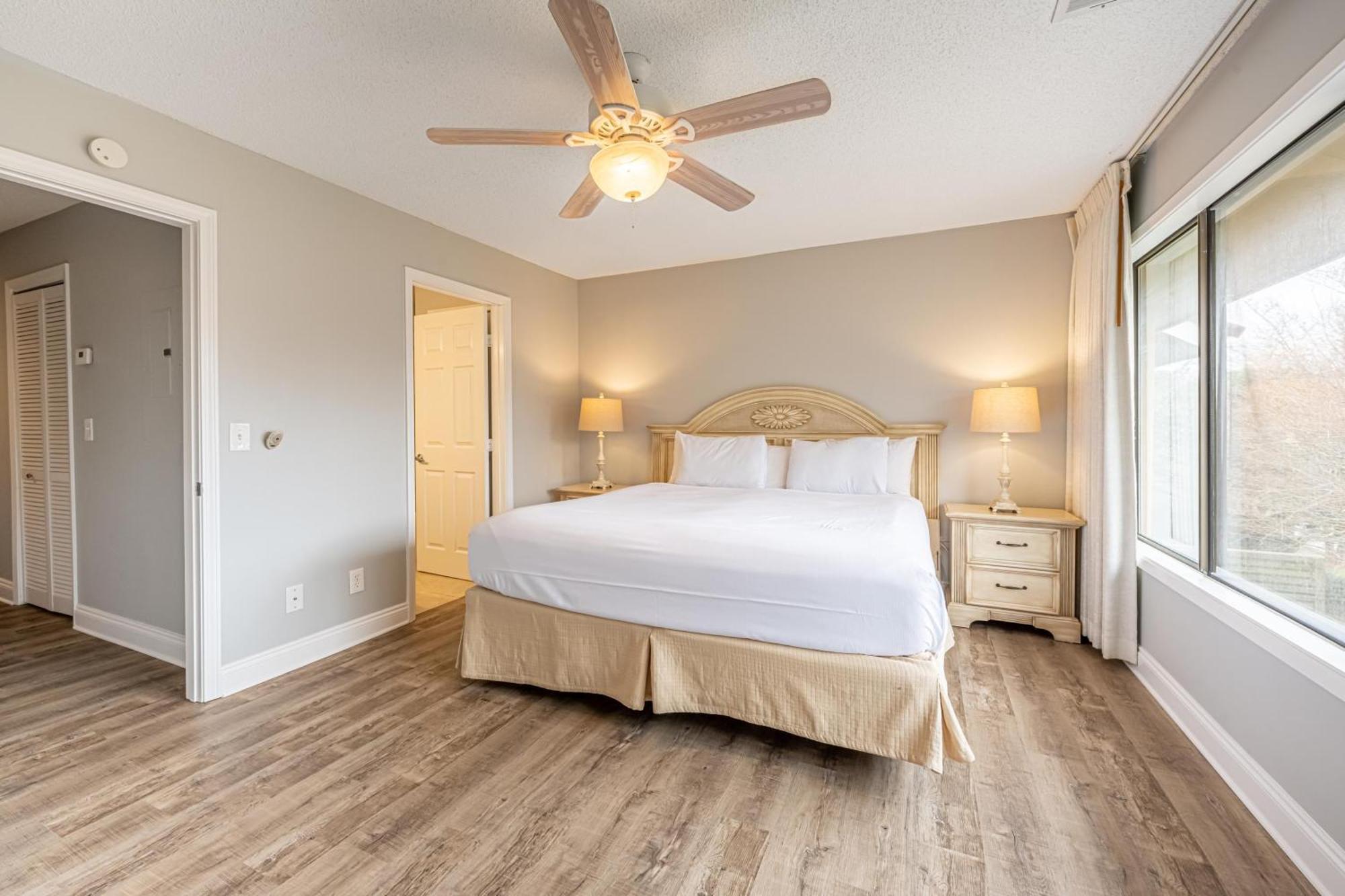 Holiday home Beachwalk 5108