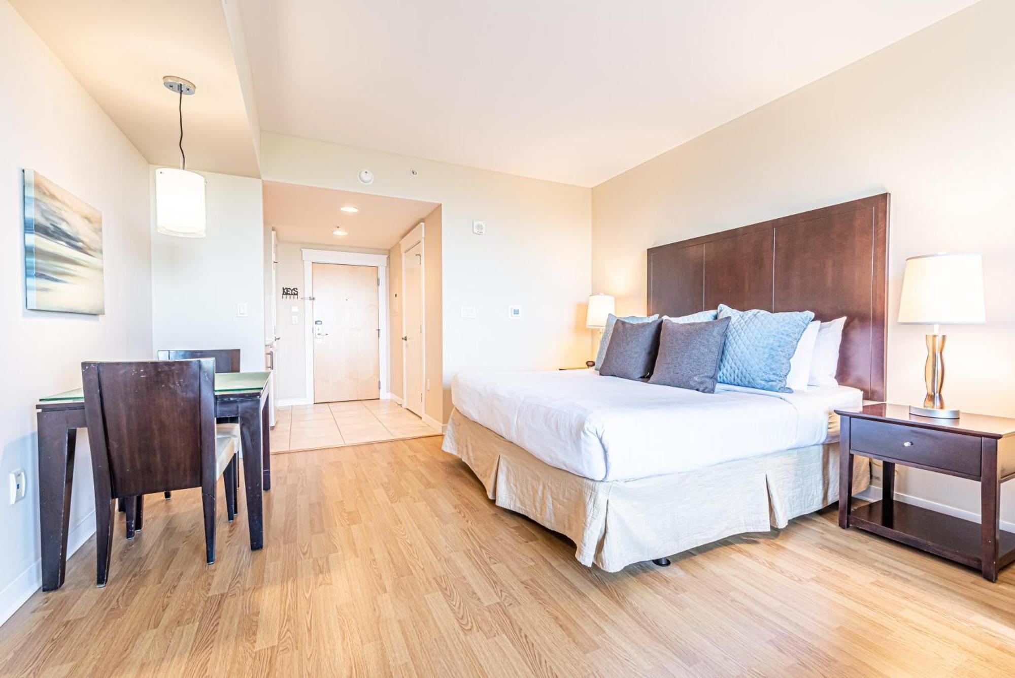 Elation 5610 Apartment